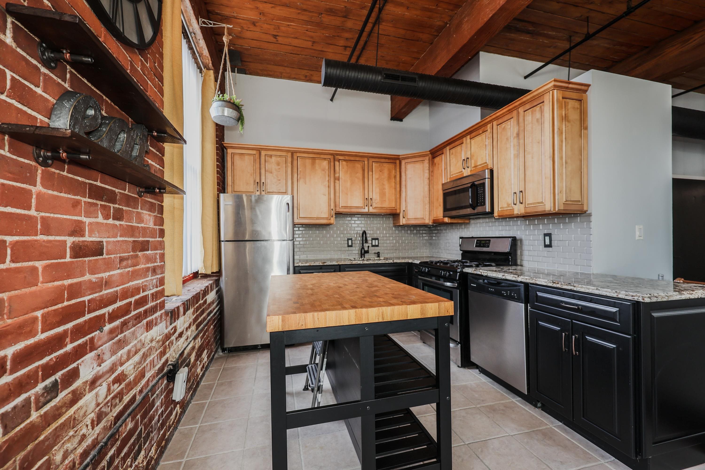 470 Silver Street Unit: 121