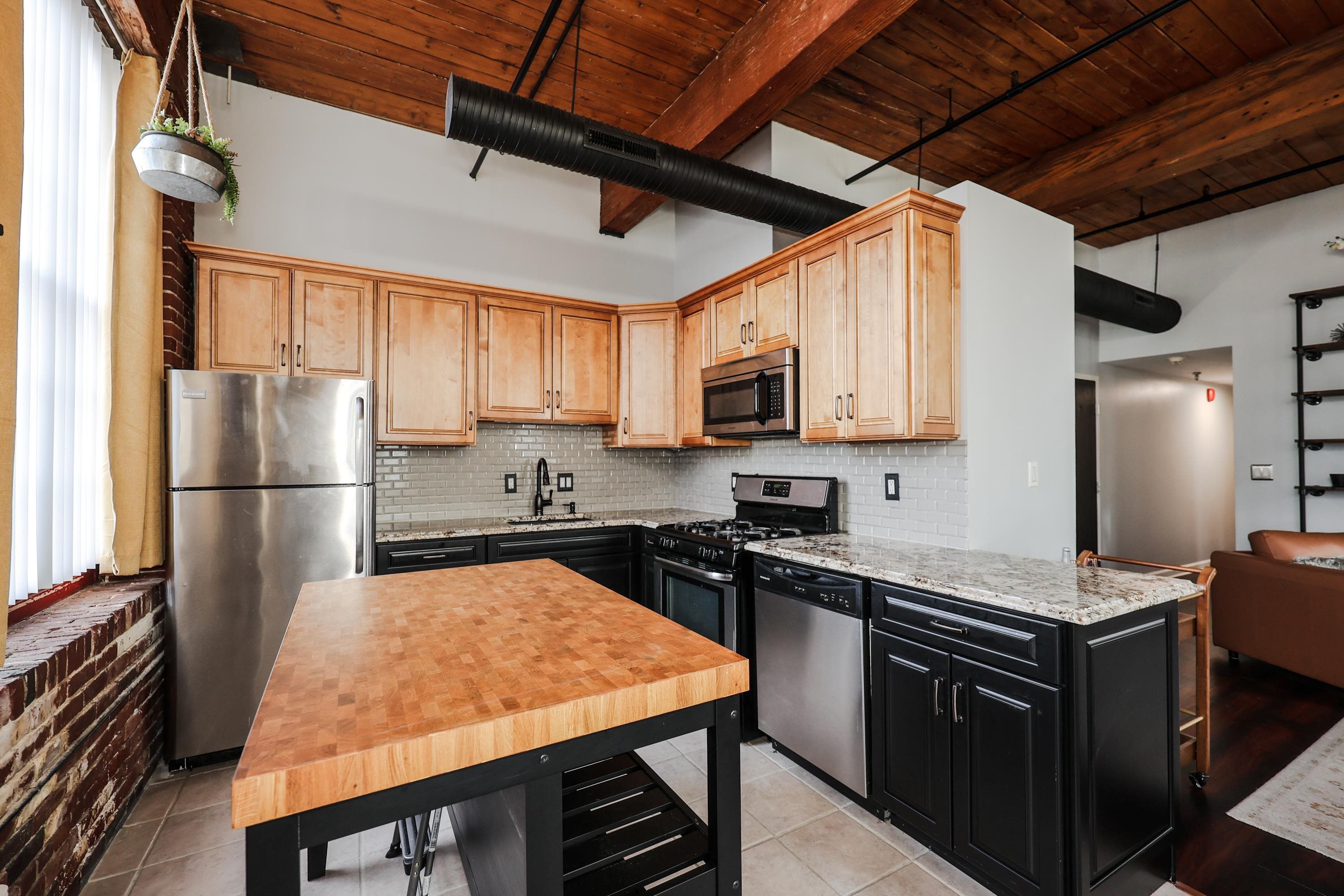 470 Silver Street Unit: 121