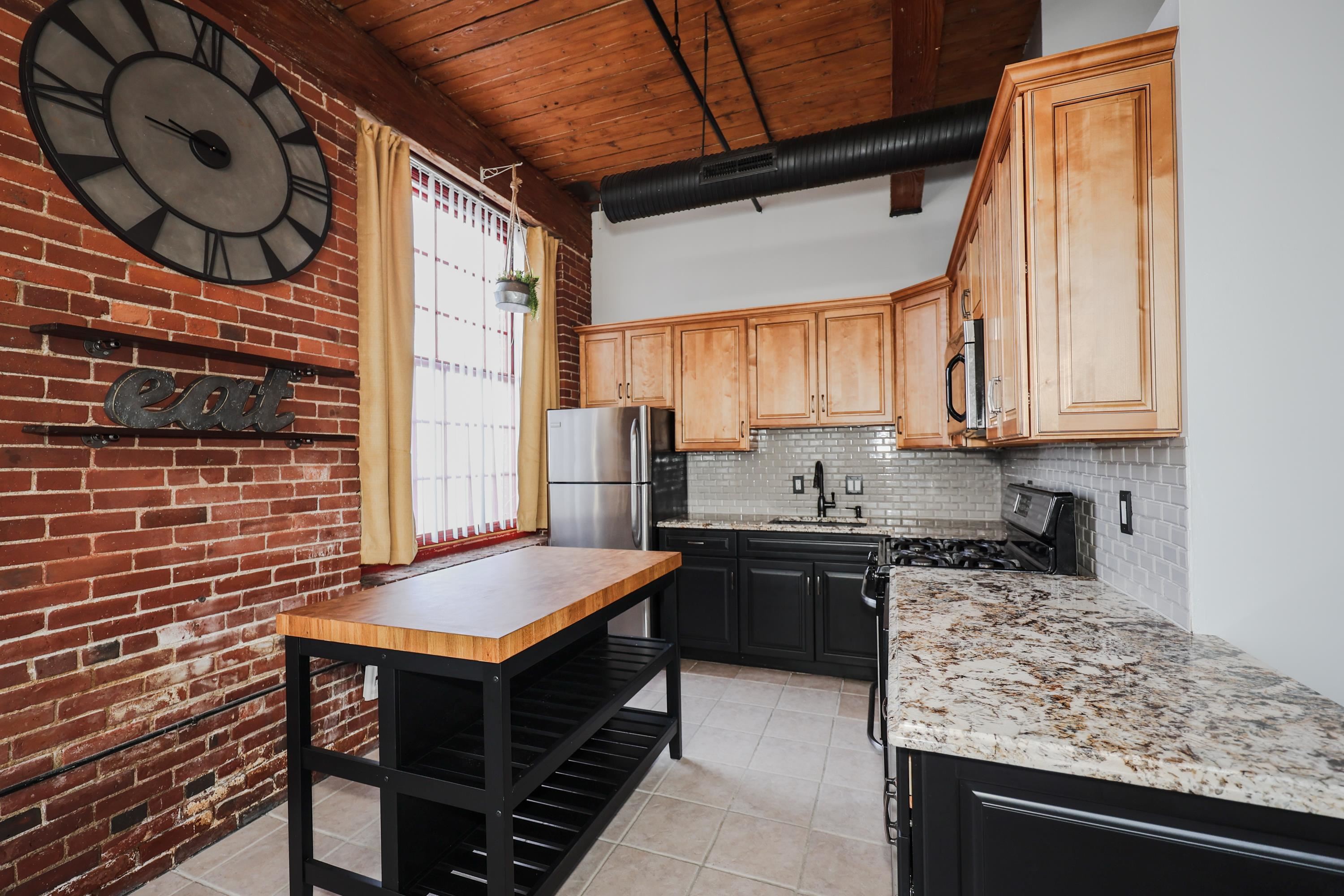 470 Silver Street Unit: 121