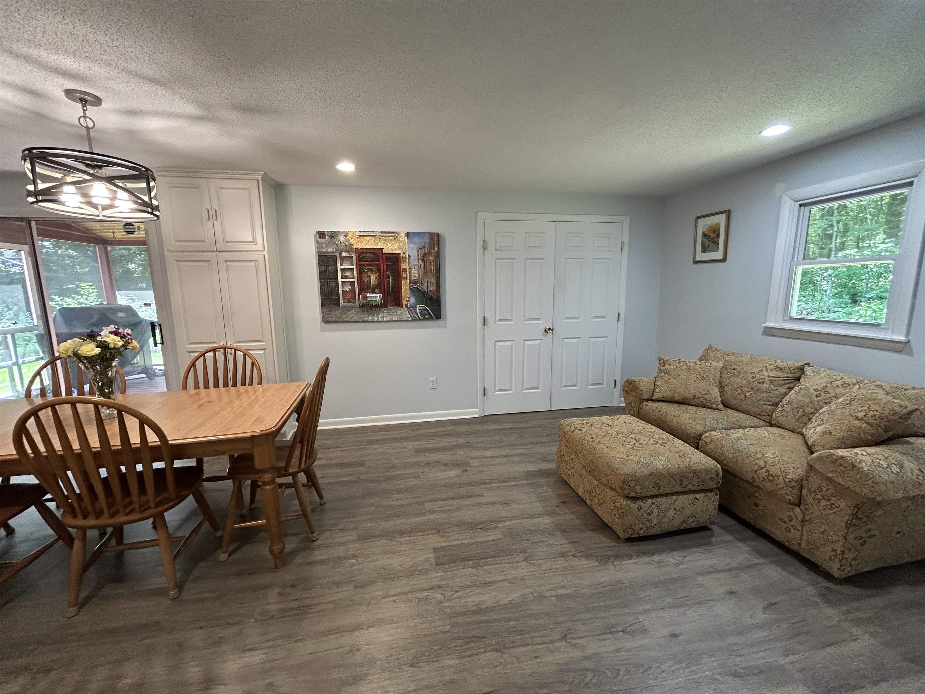 7 Juniper Ridge Road