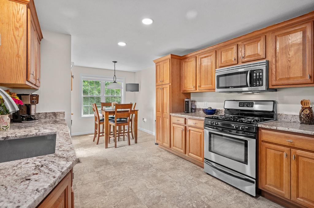 8 Valerie Court Unit: 8