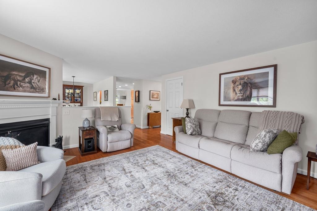 8 Valerie Court Unit: 8