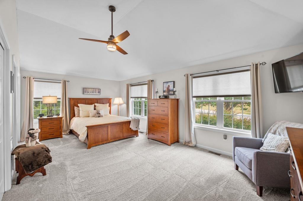 8 Valerie Court Unit: 8