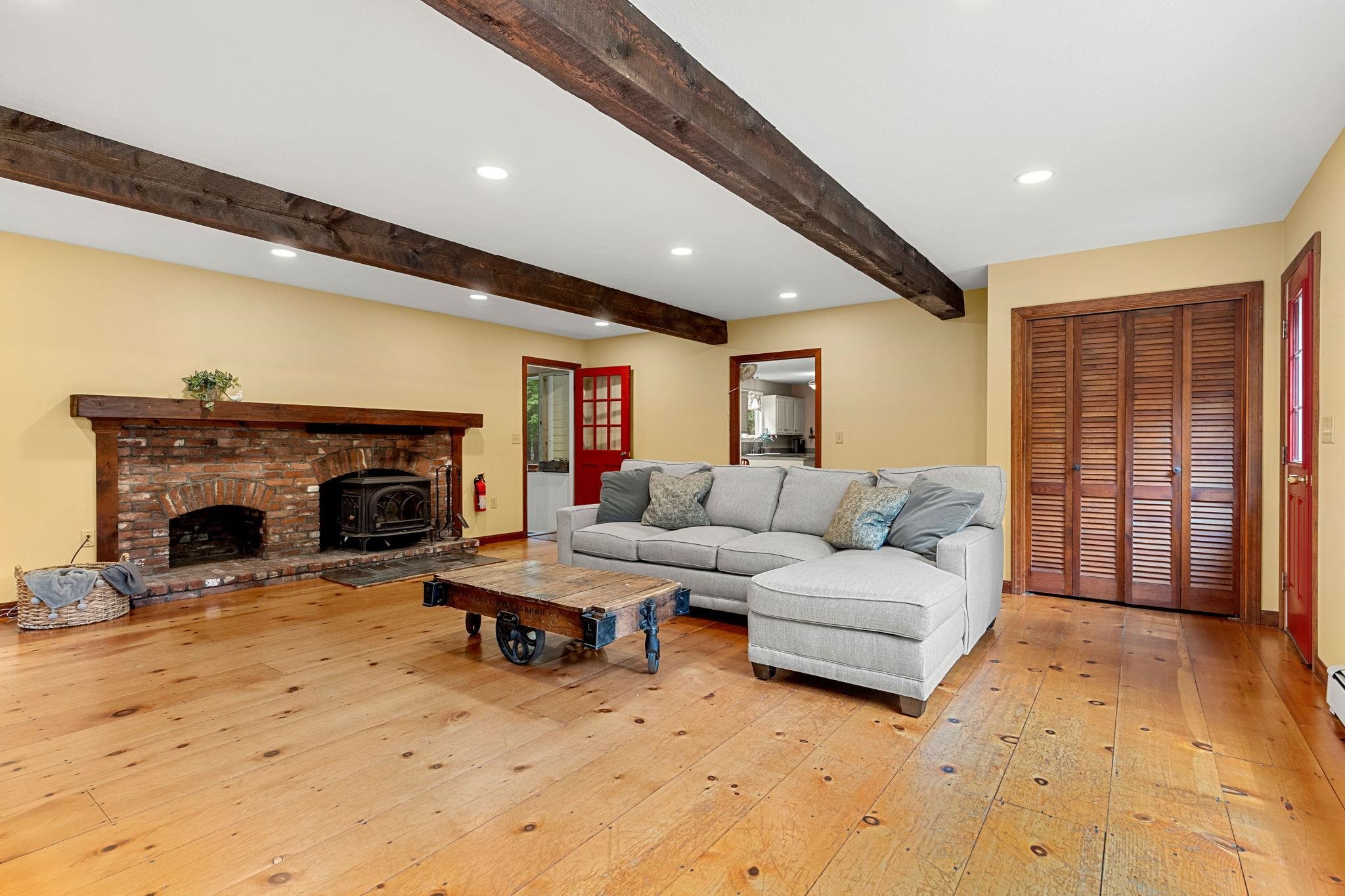 6 Winterberry Drive