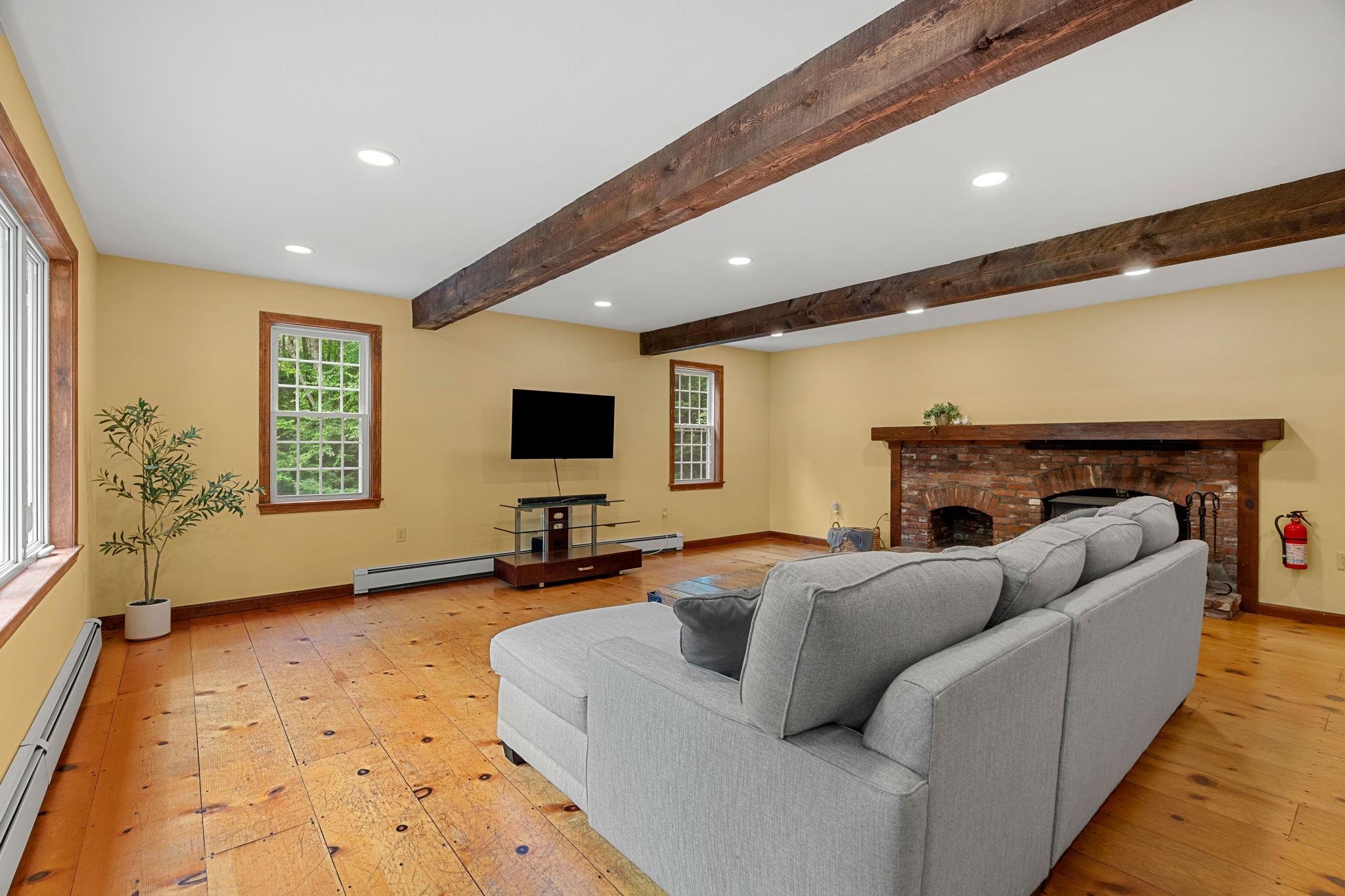 6 Winterberry Drive