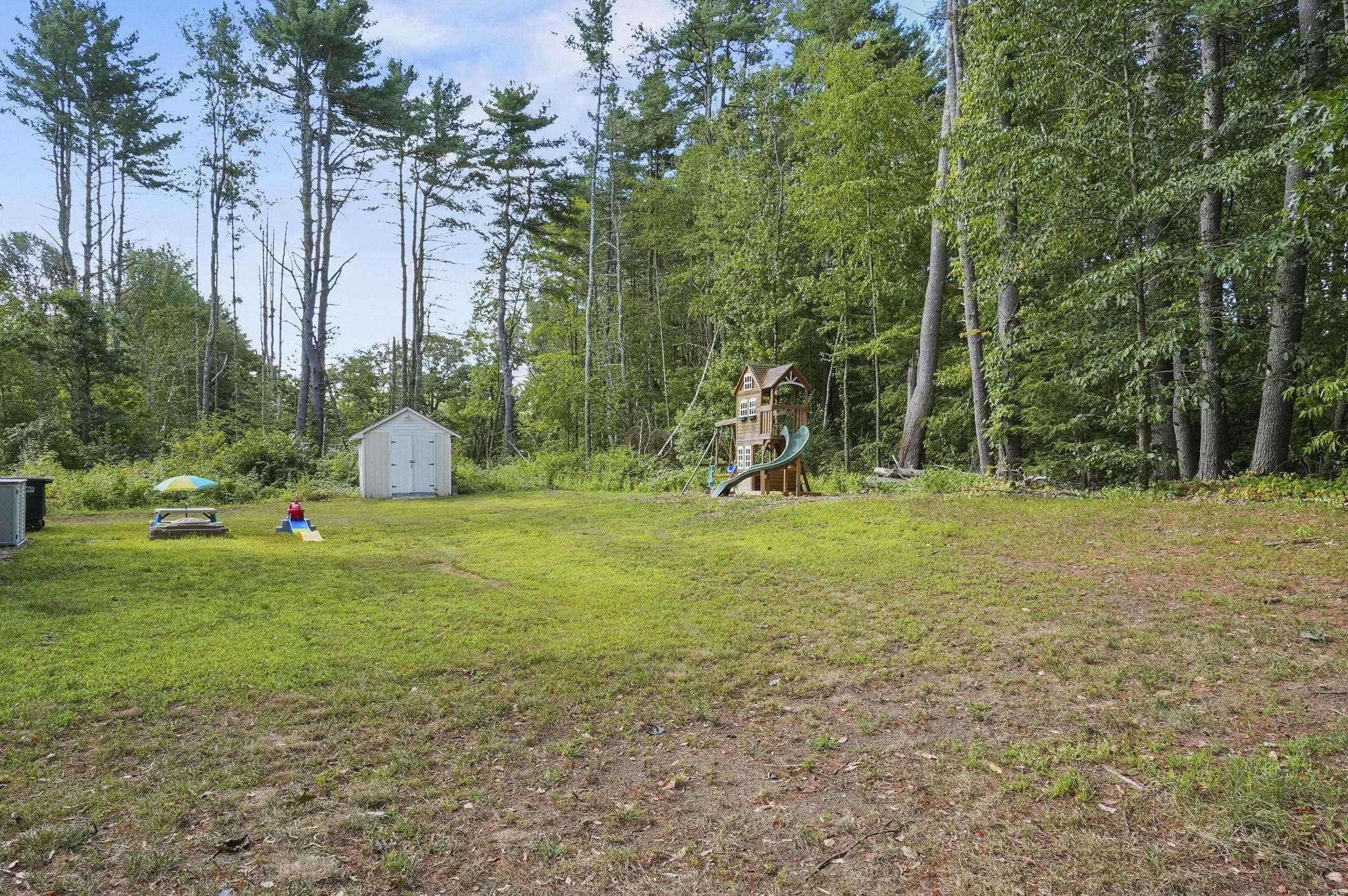 18 Trailside Drive Unit: B