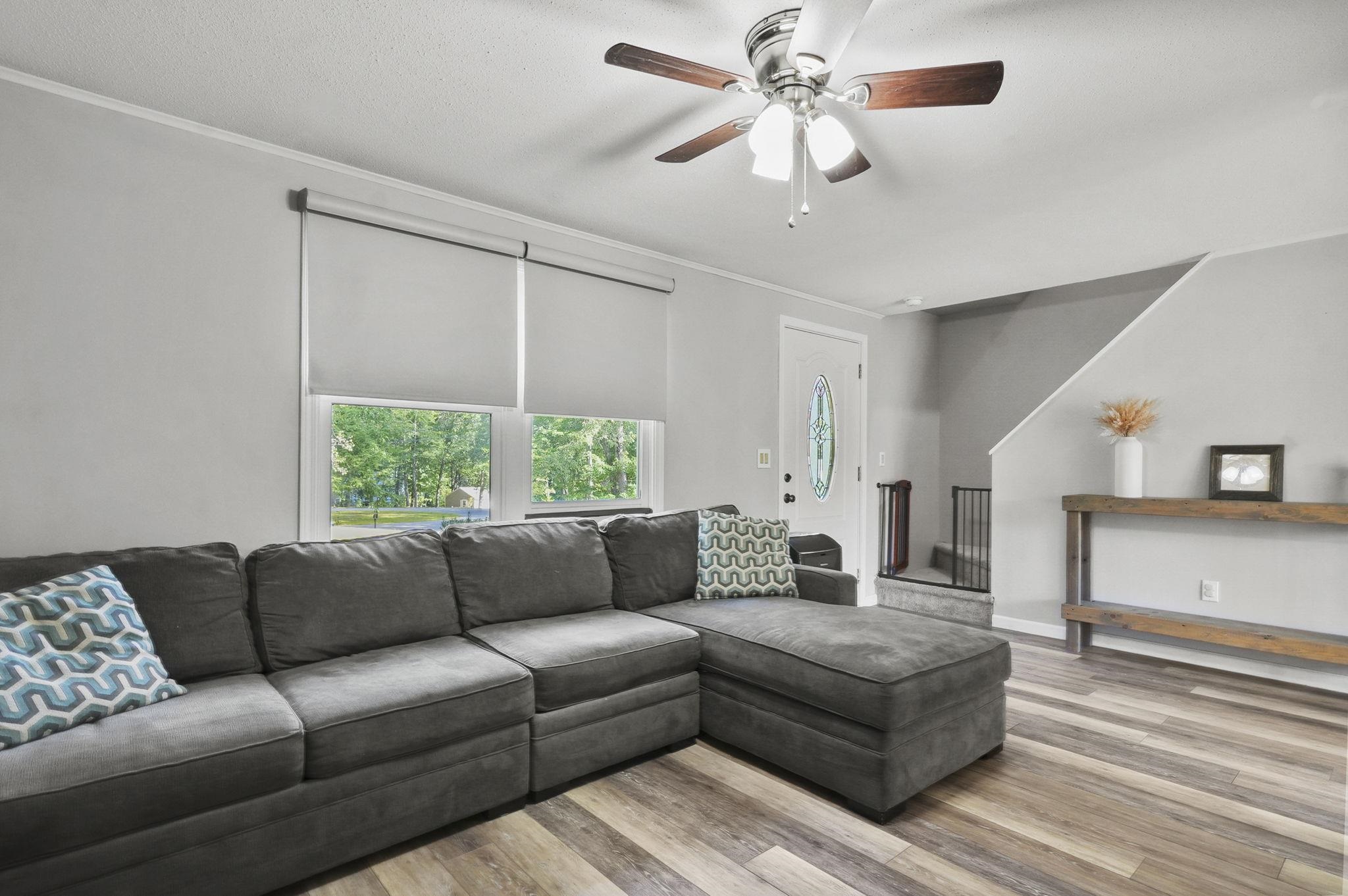 18 Trailside Drive Unit: B