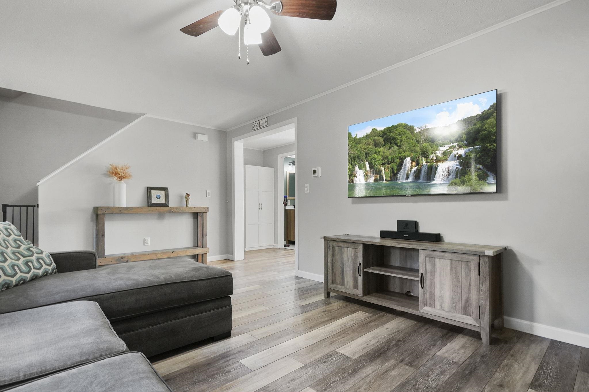 18 Trailside Drive Unit: B
