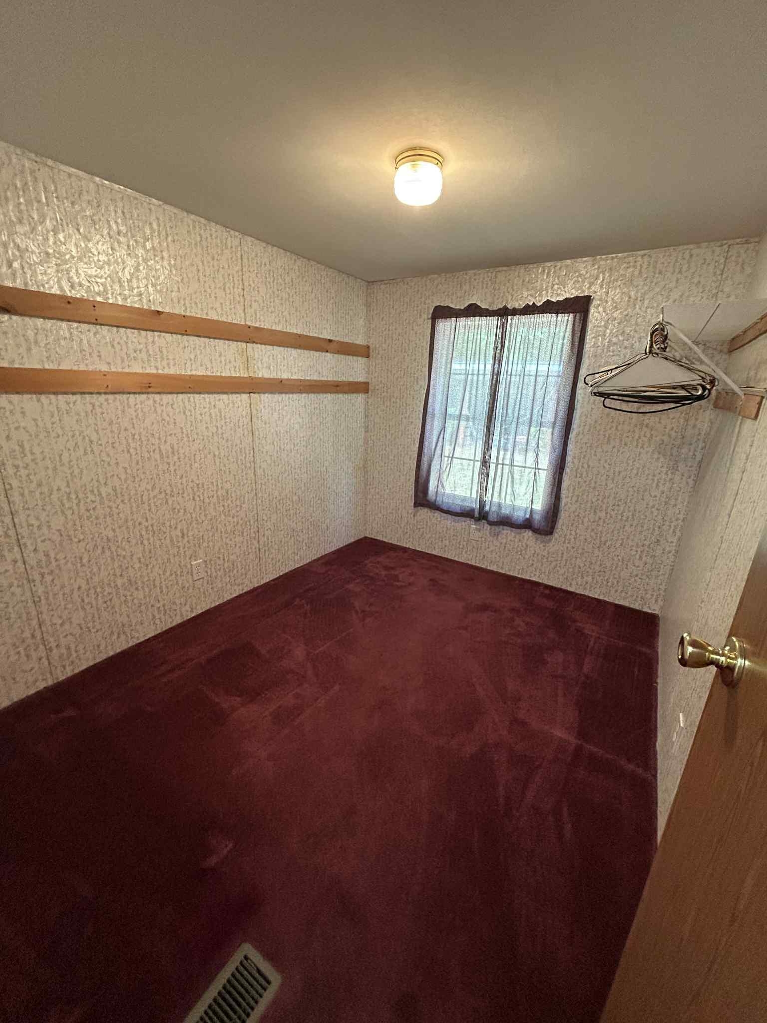 112 Harriman Hill Road