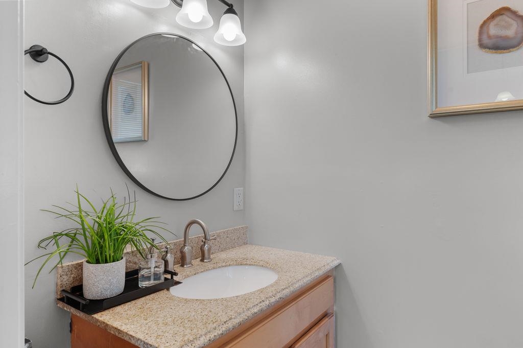 33 W Elmhurst Avenue Unit: C