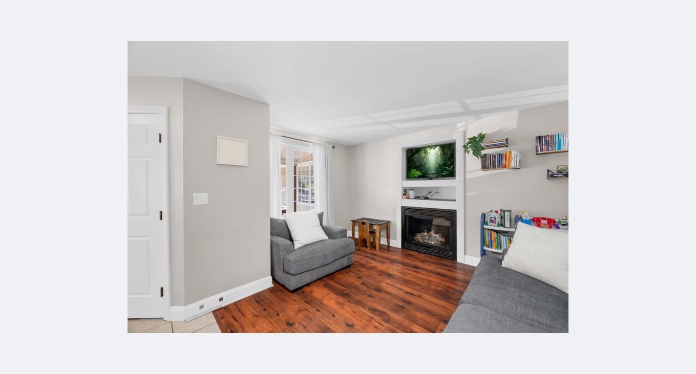 33 W Elmhurst Avenue Unit: C