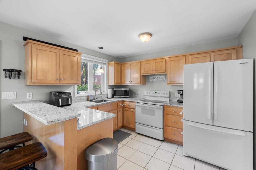 33 W Elmhurst Avenue Unit: C