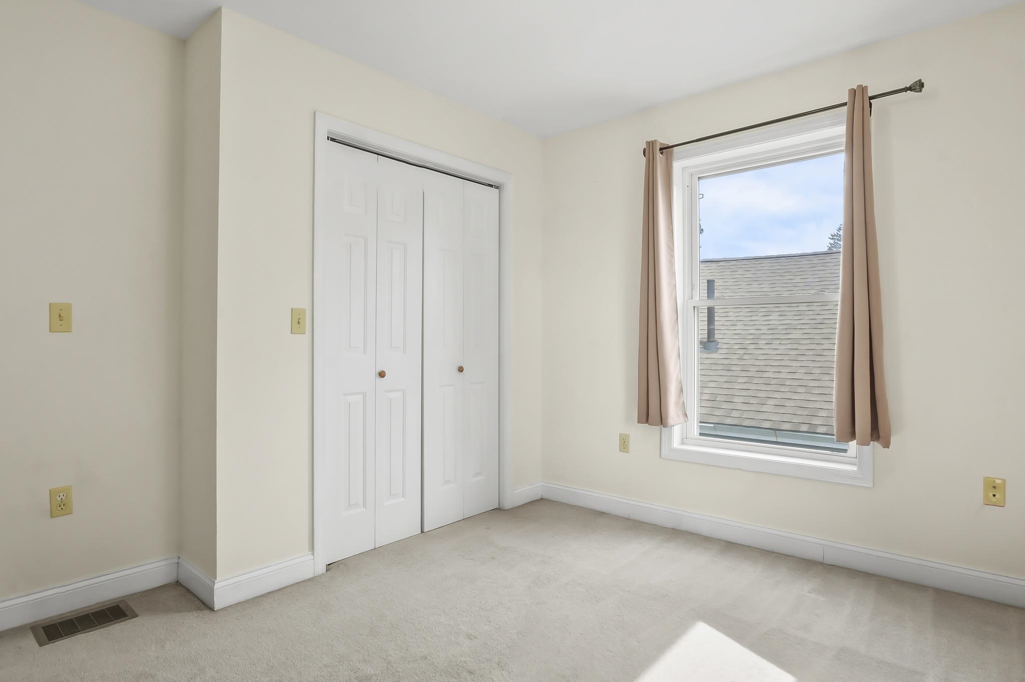 4-1/2 Haines Street