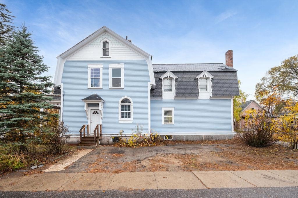412 Amherst Street