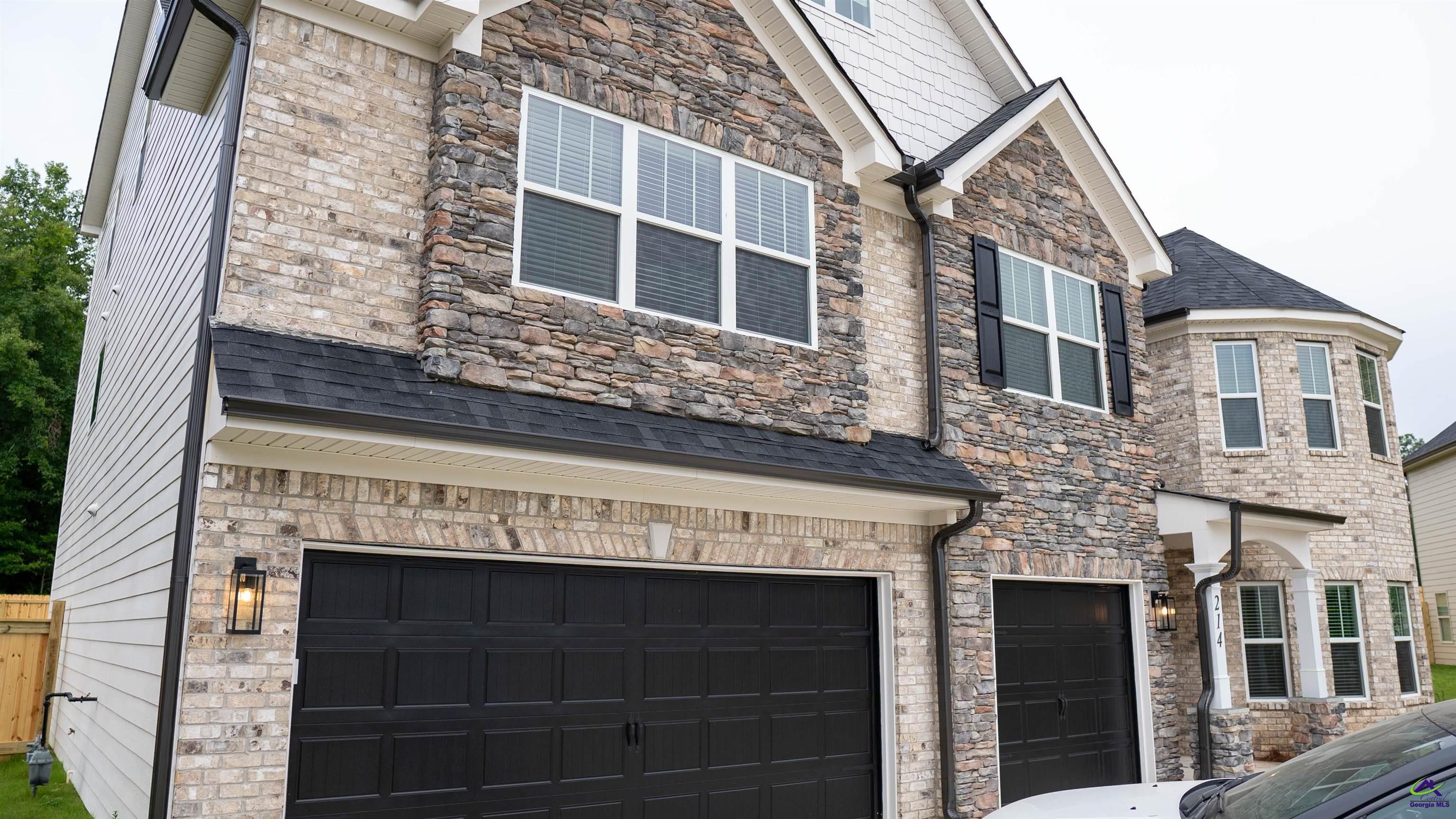 214 Cedar Leaf Trail