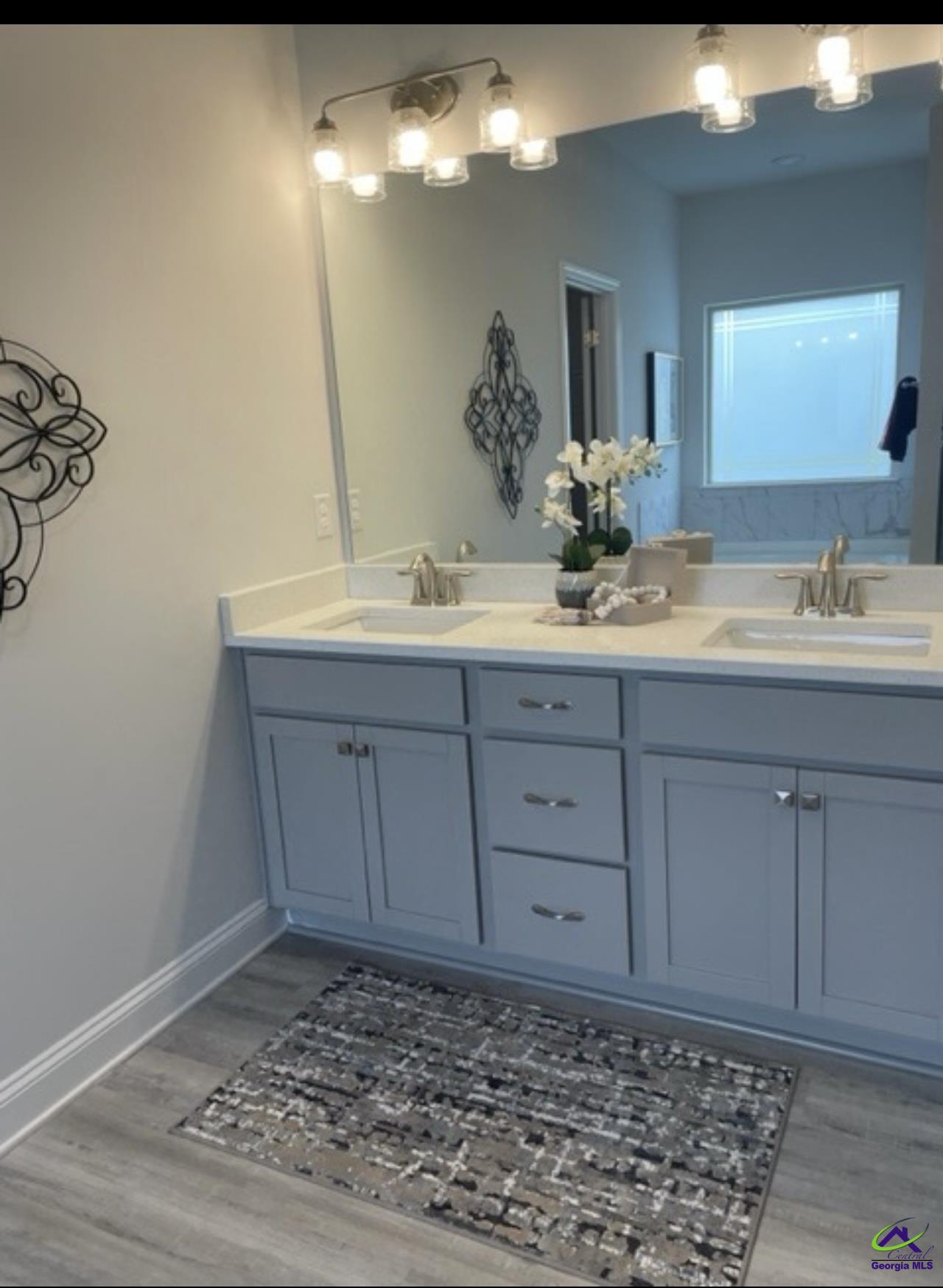 1305 Barrington Place Cove