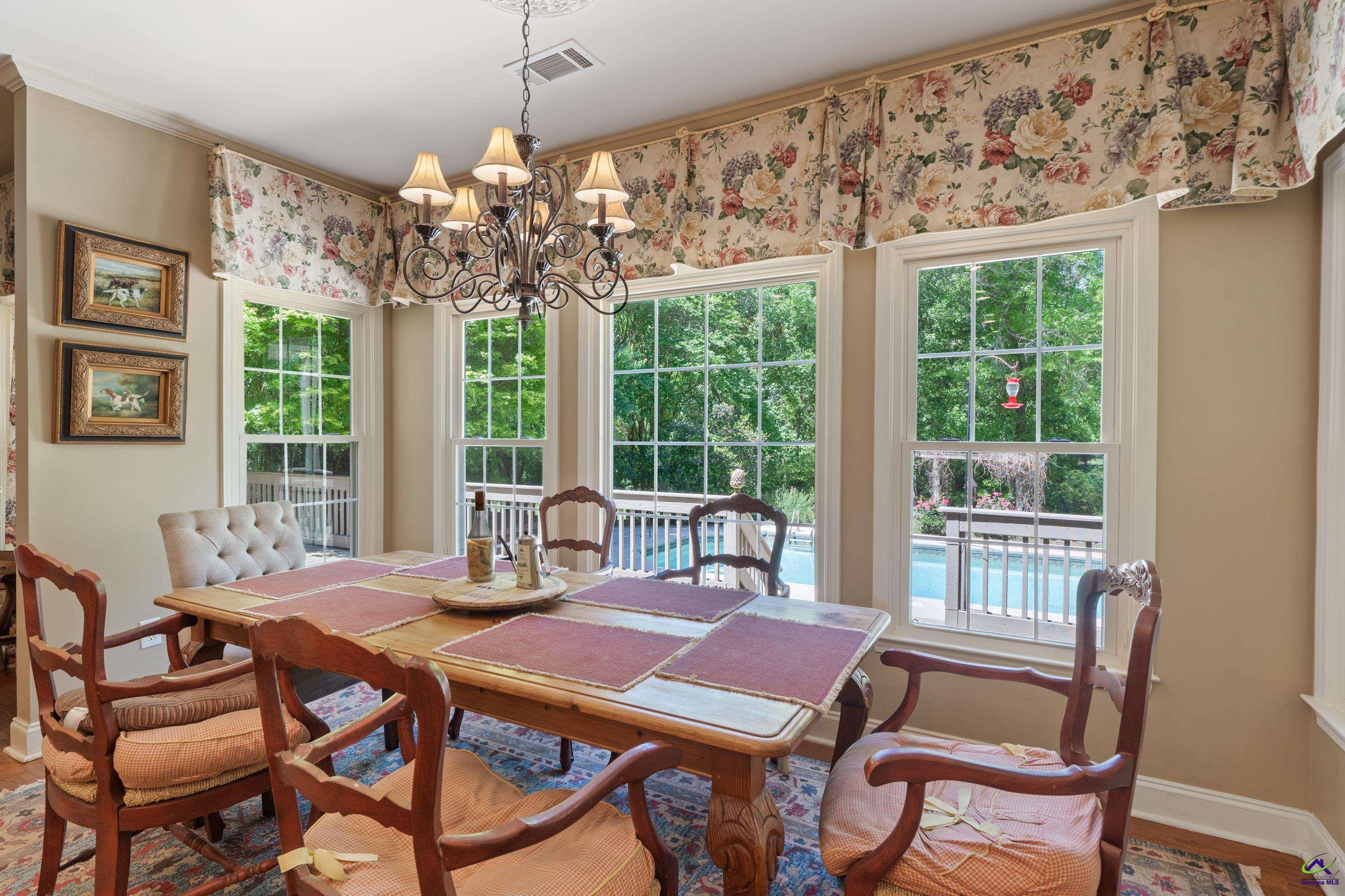 2099 Kings Chapel Road