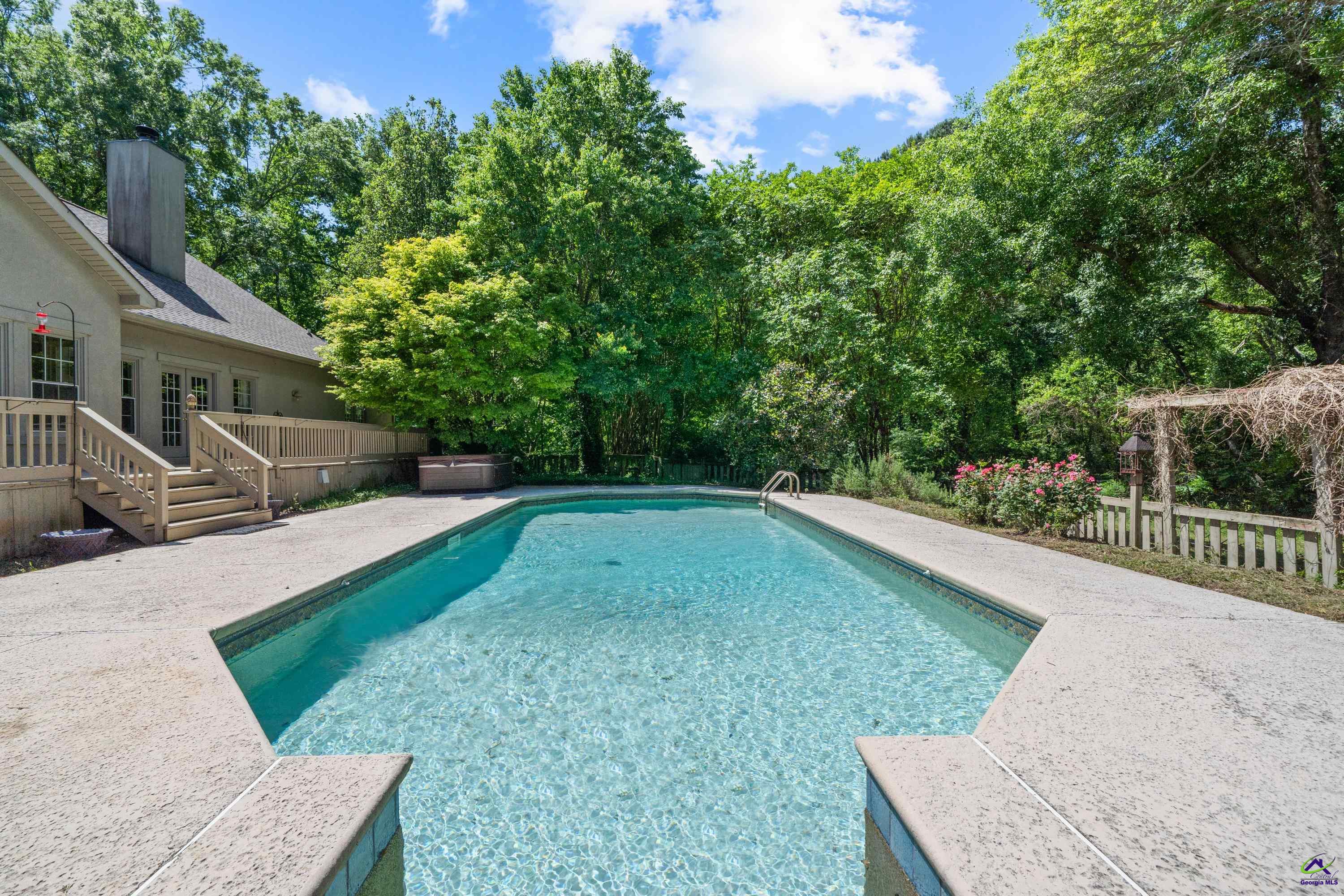 2099 Kings Chapel Road