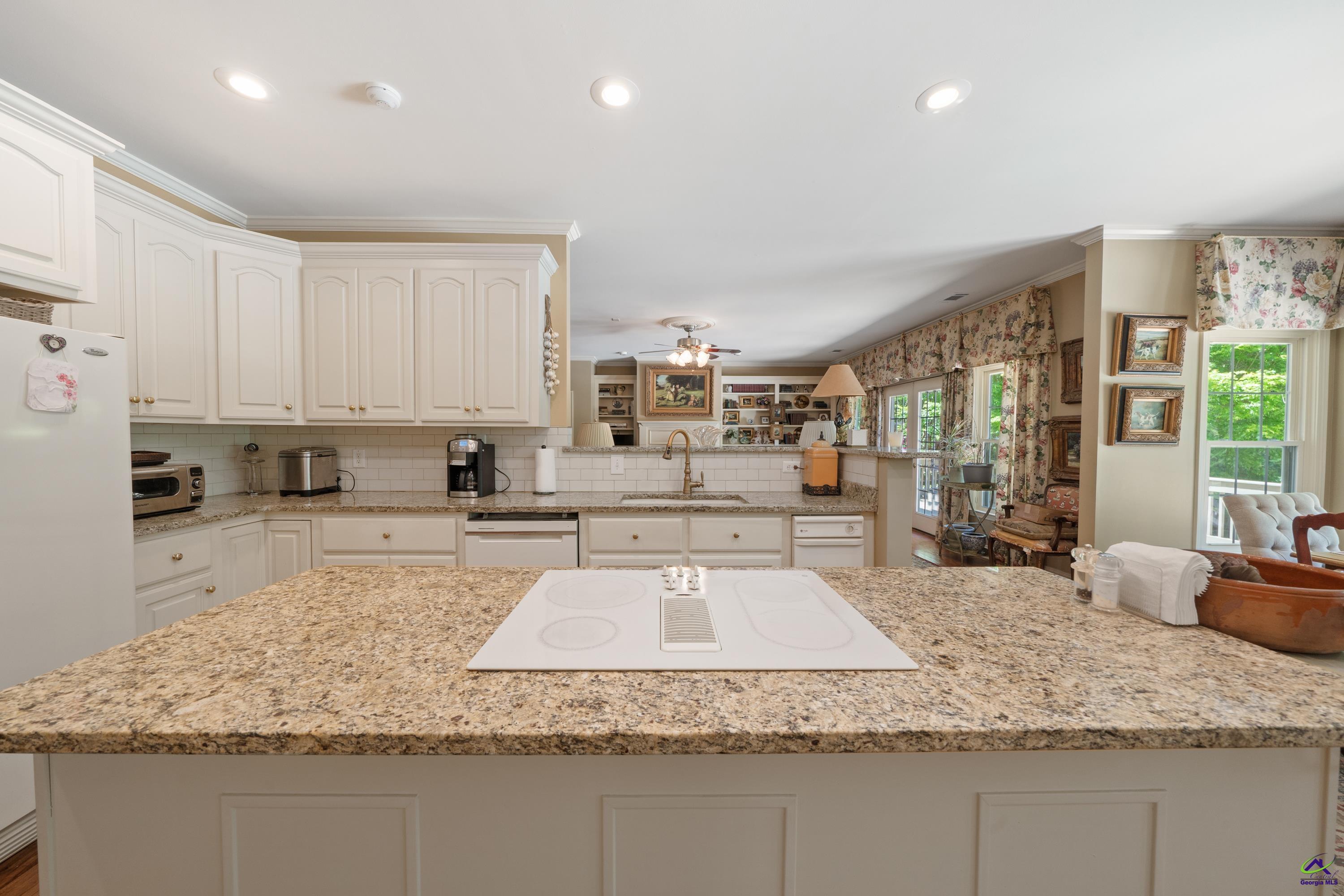 2099 Kings Chapel Road