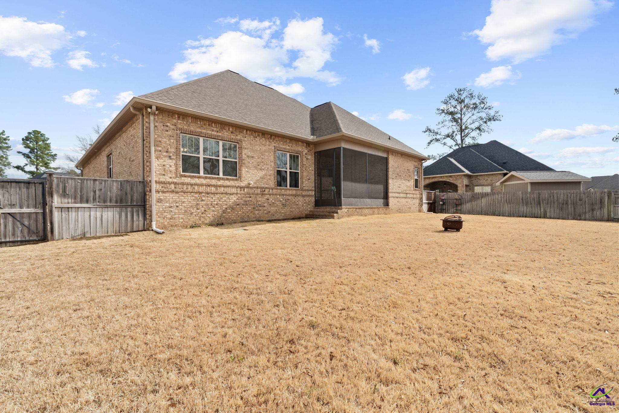 703 Gus Court