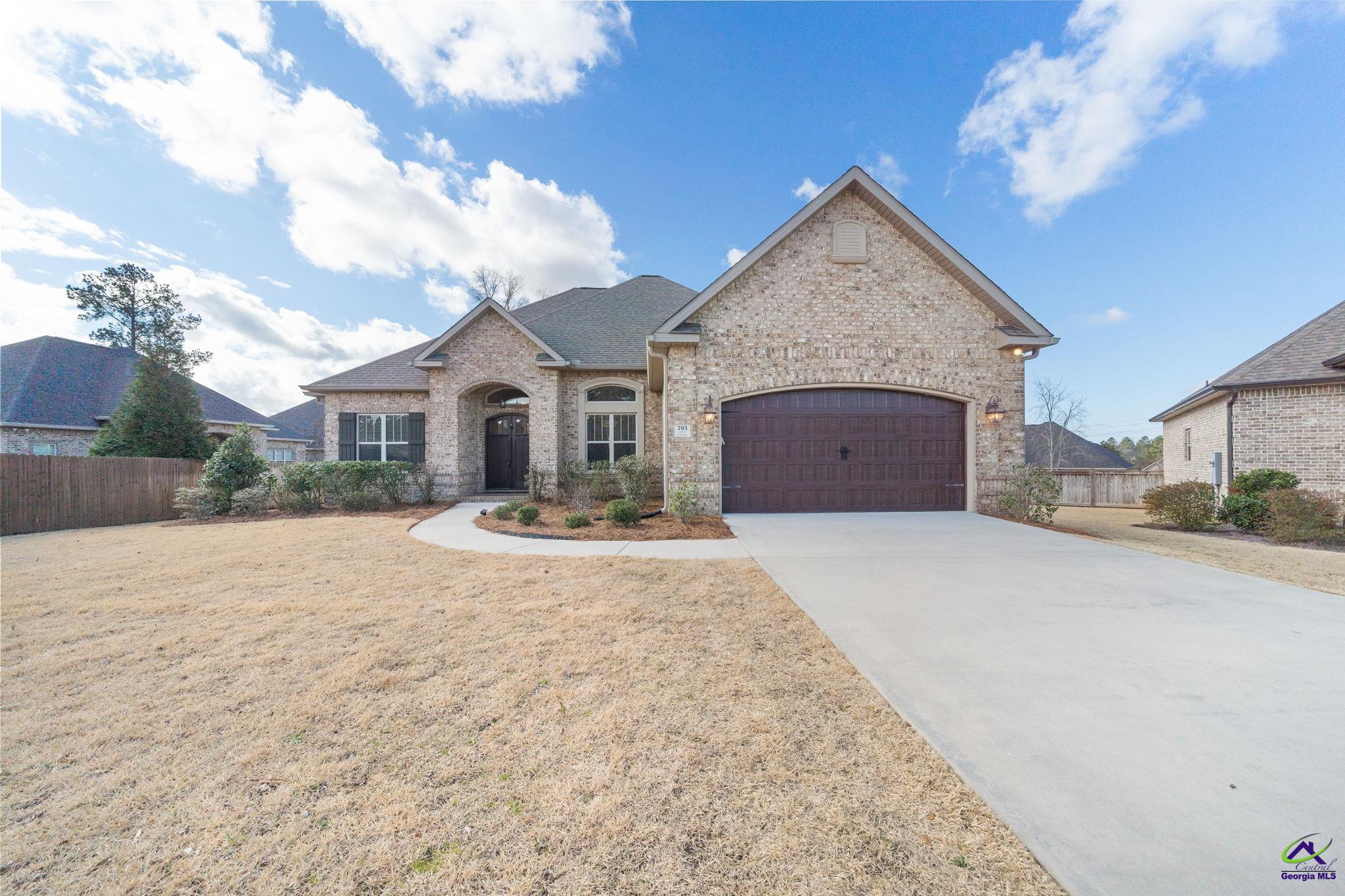 703 Gus Court