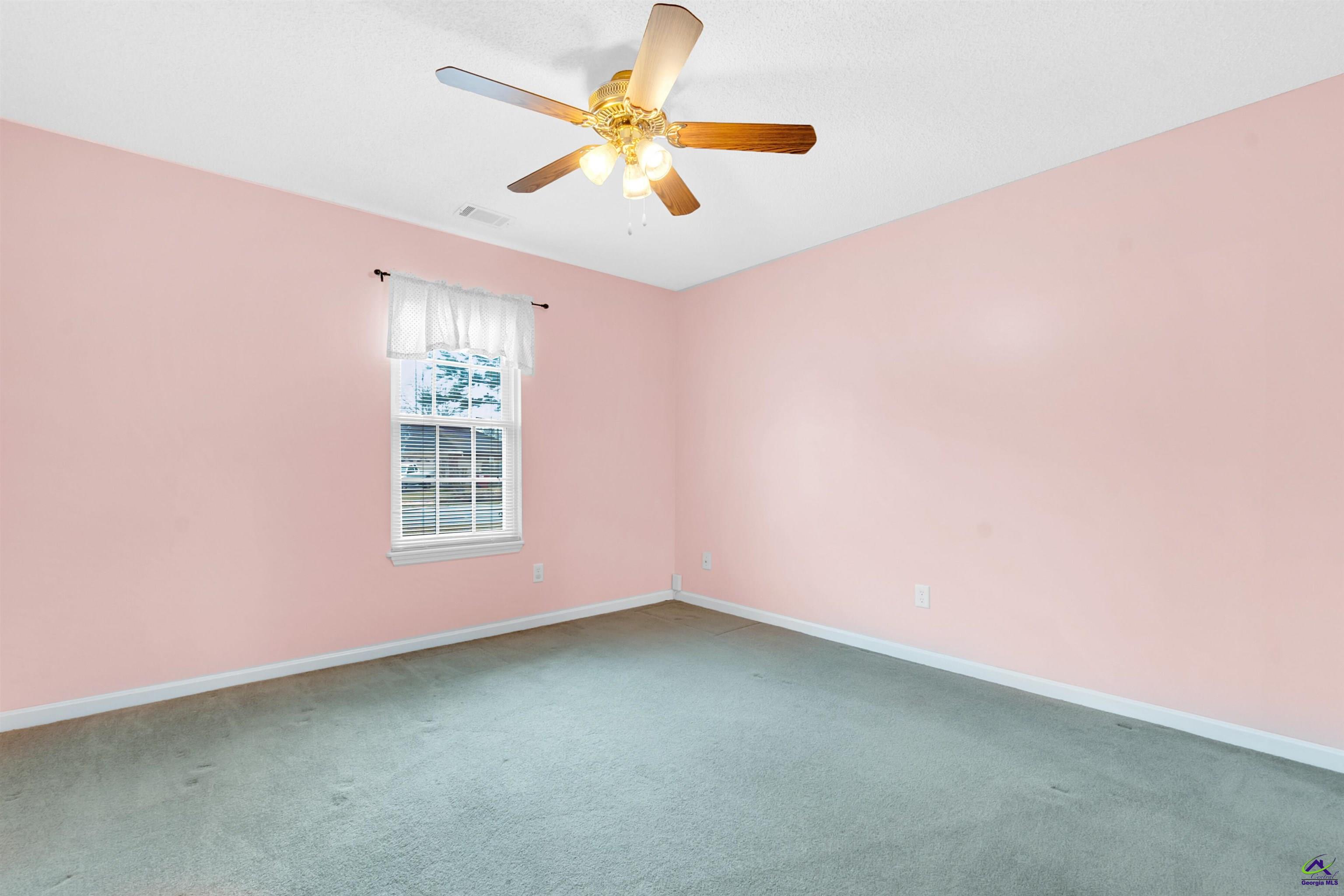 216 Crestwood Circle