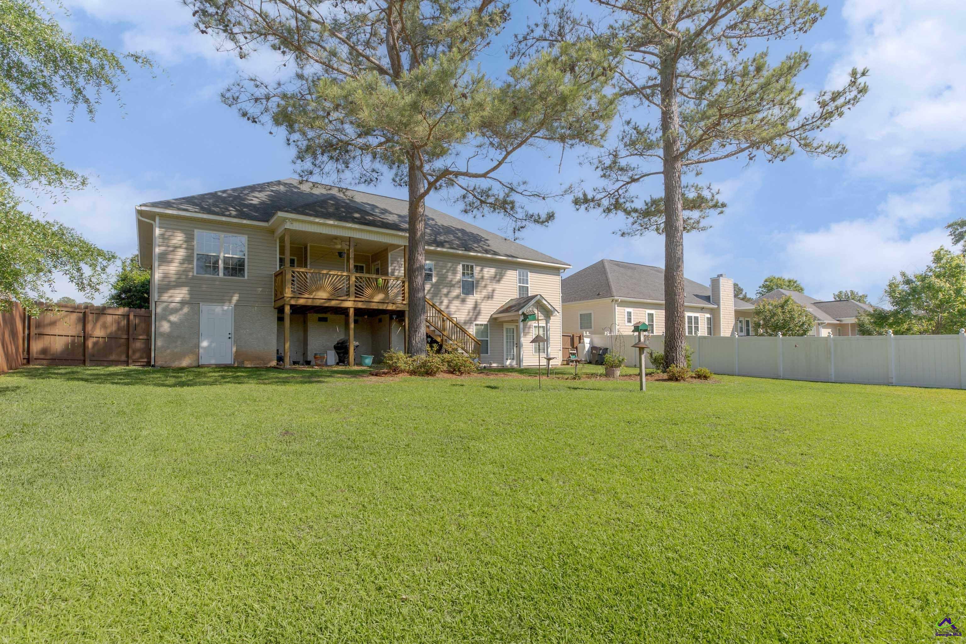 511 Amberley Court