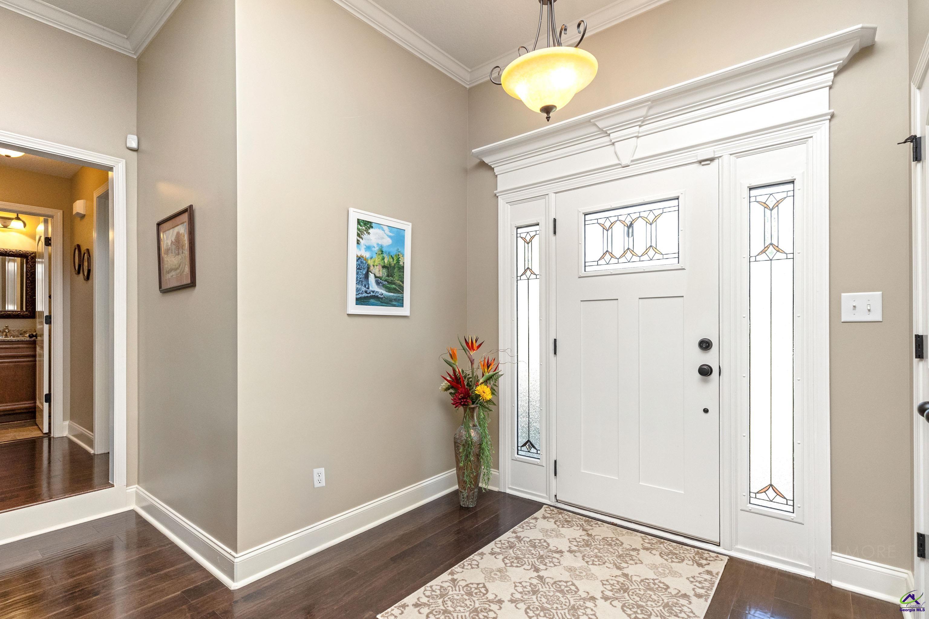 511 Amberley Court