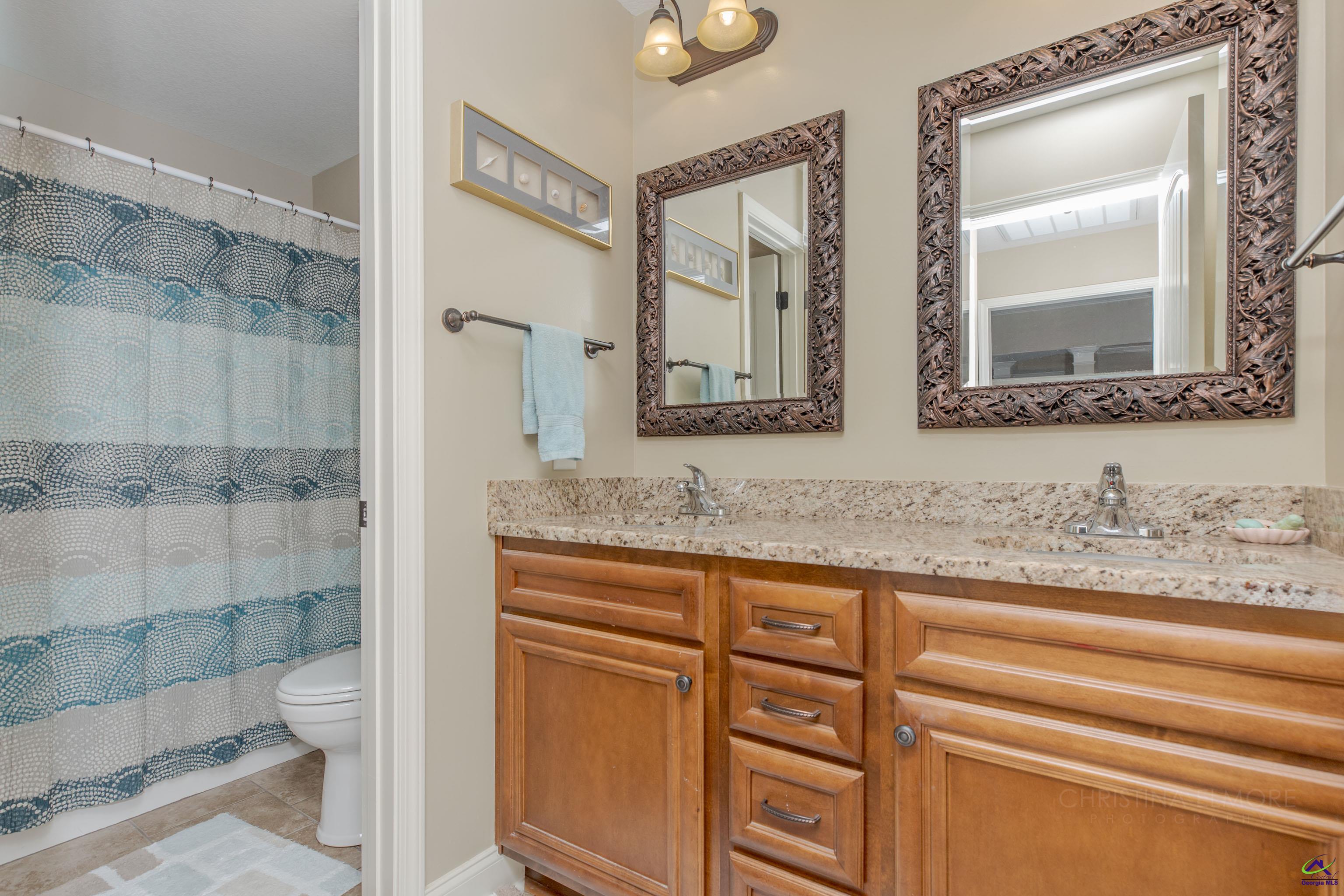 511 Amberley Court