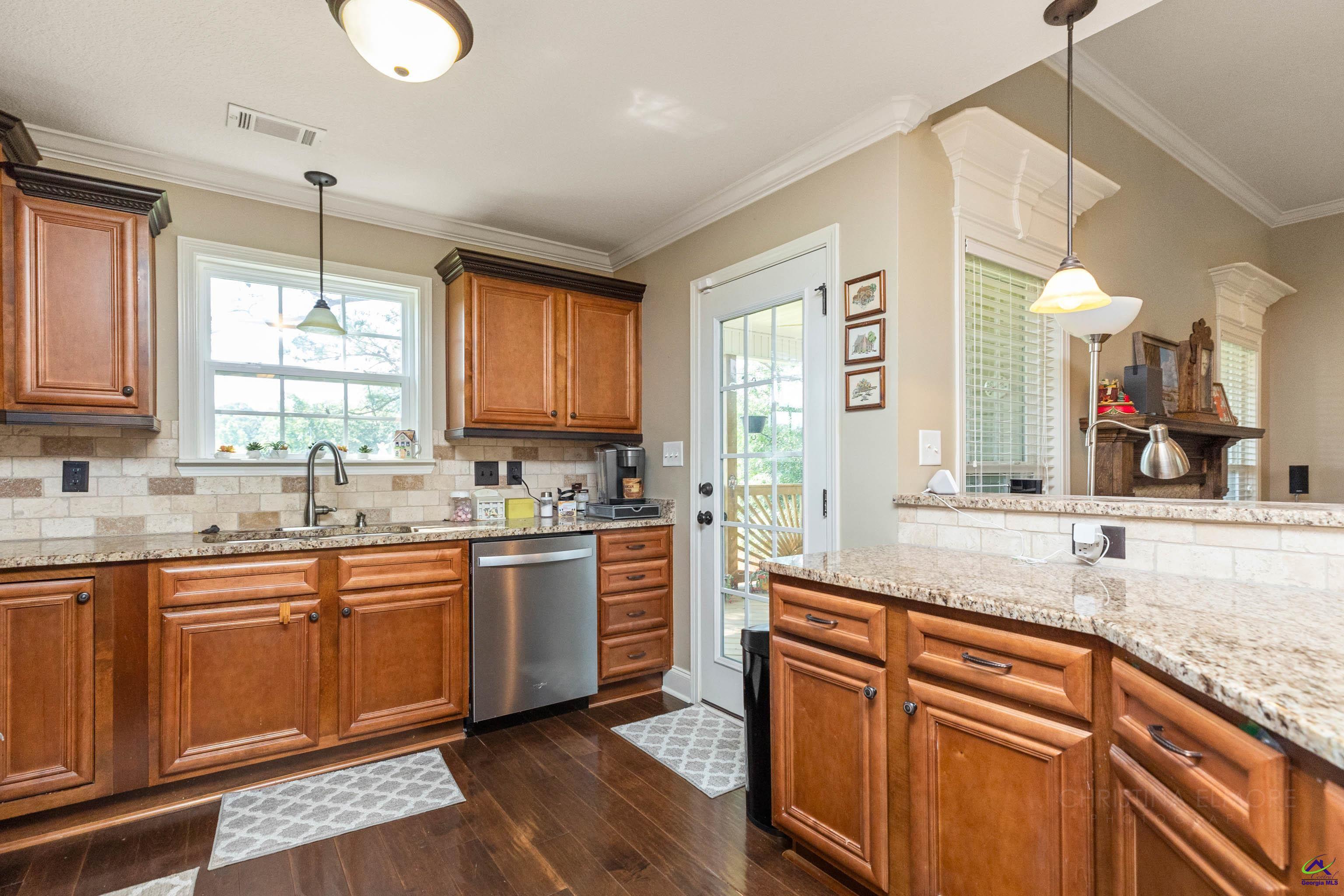511 Amberley Court