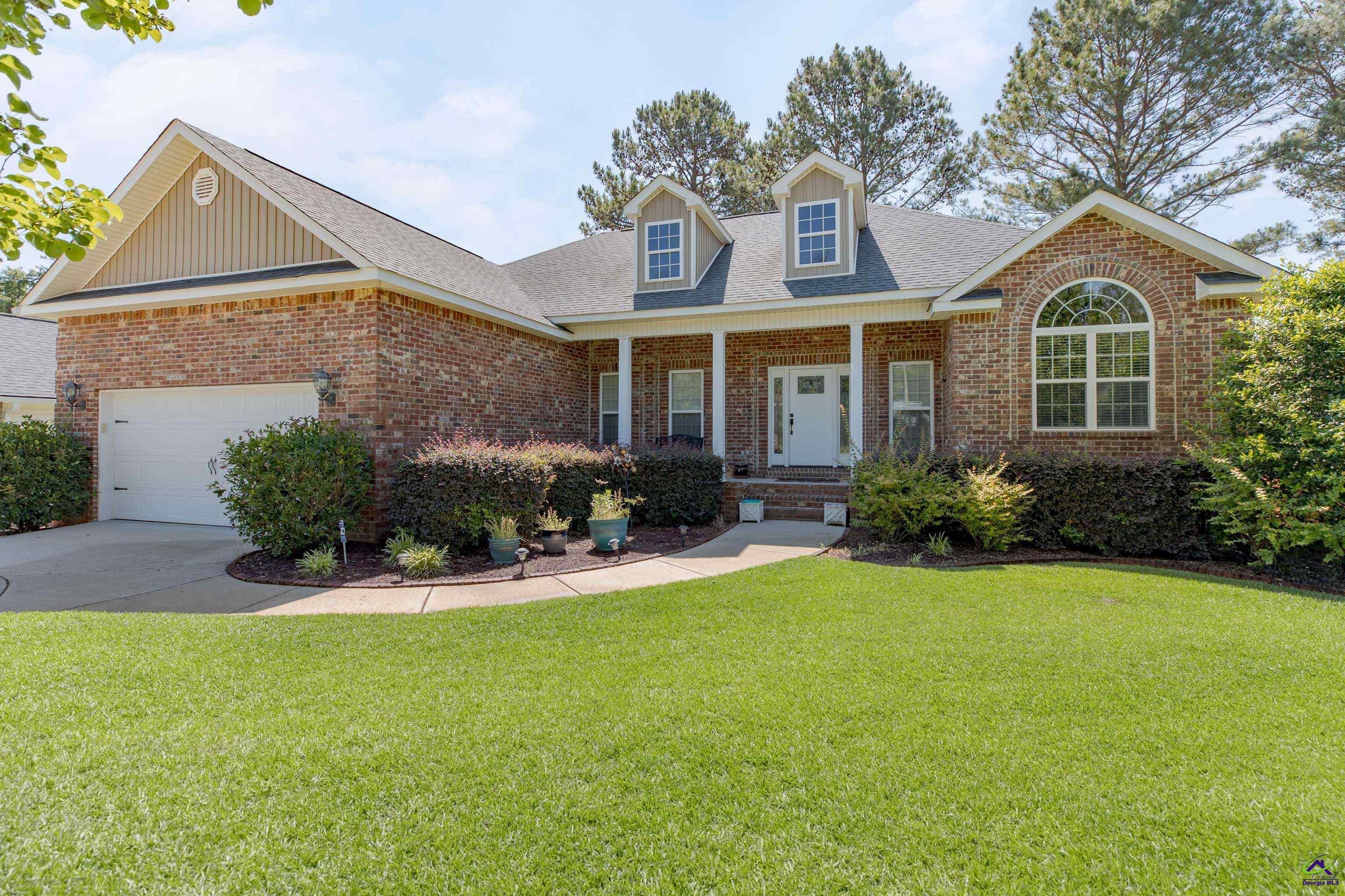 511 Amberley Court