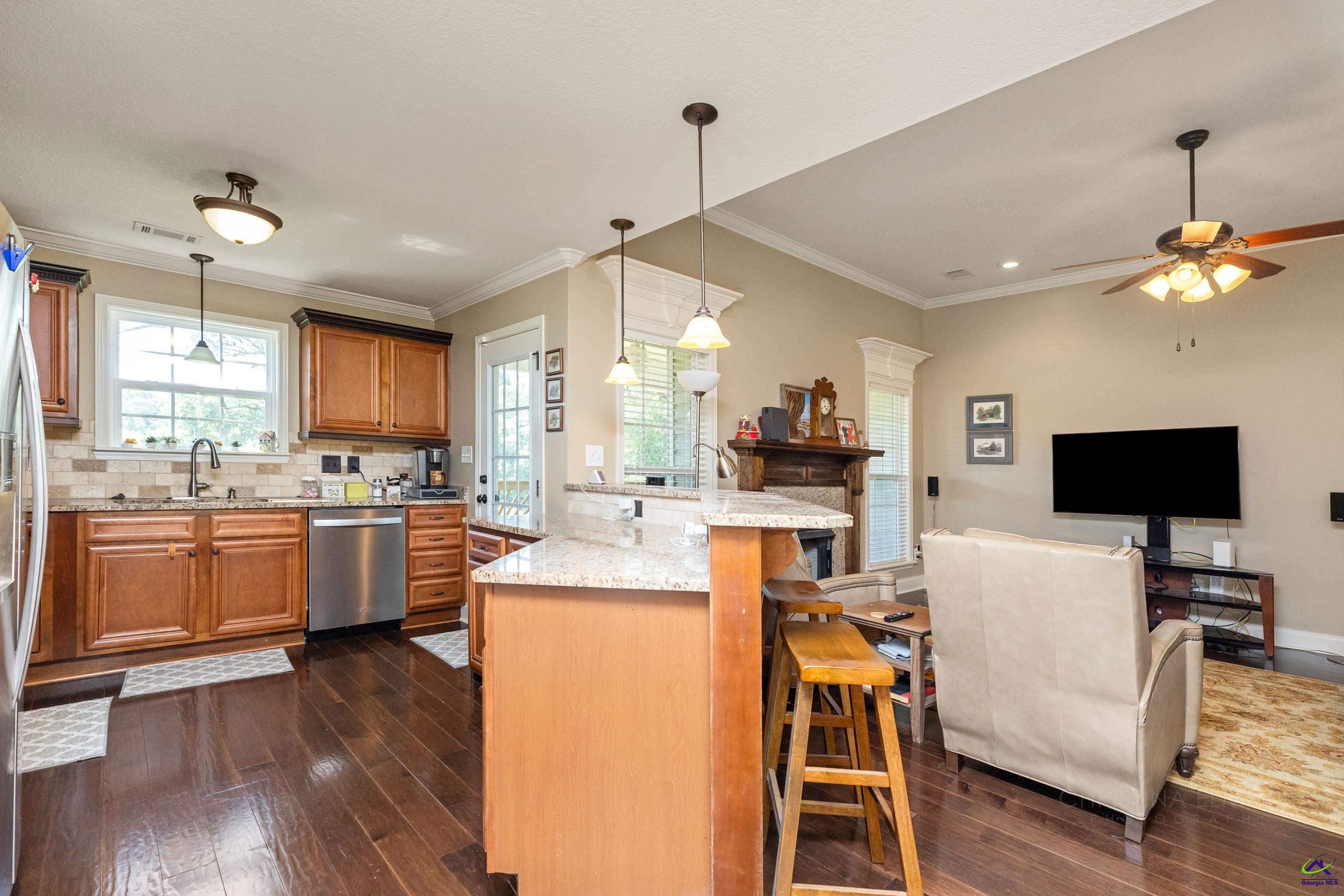 511 Amberley Court