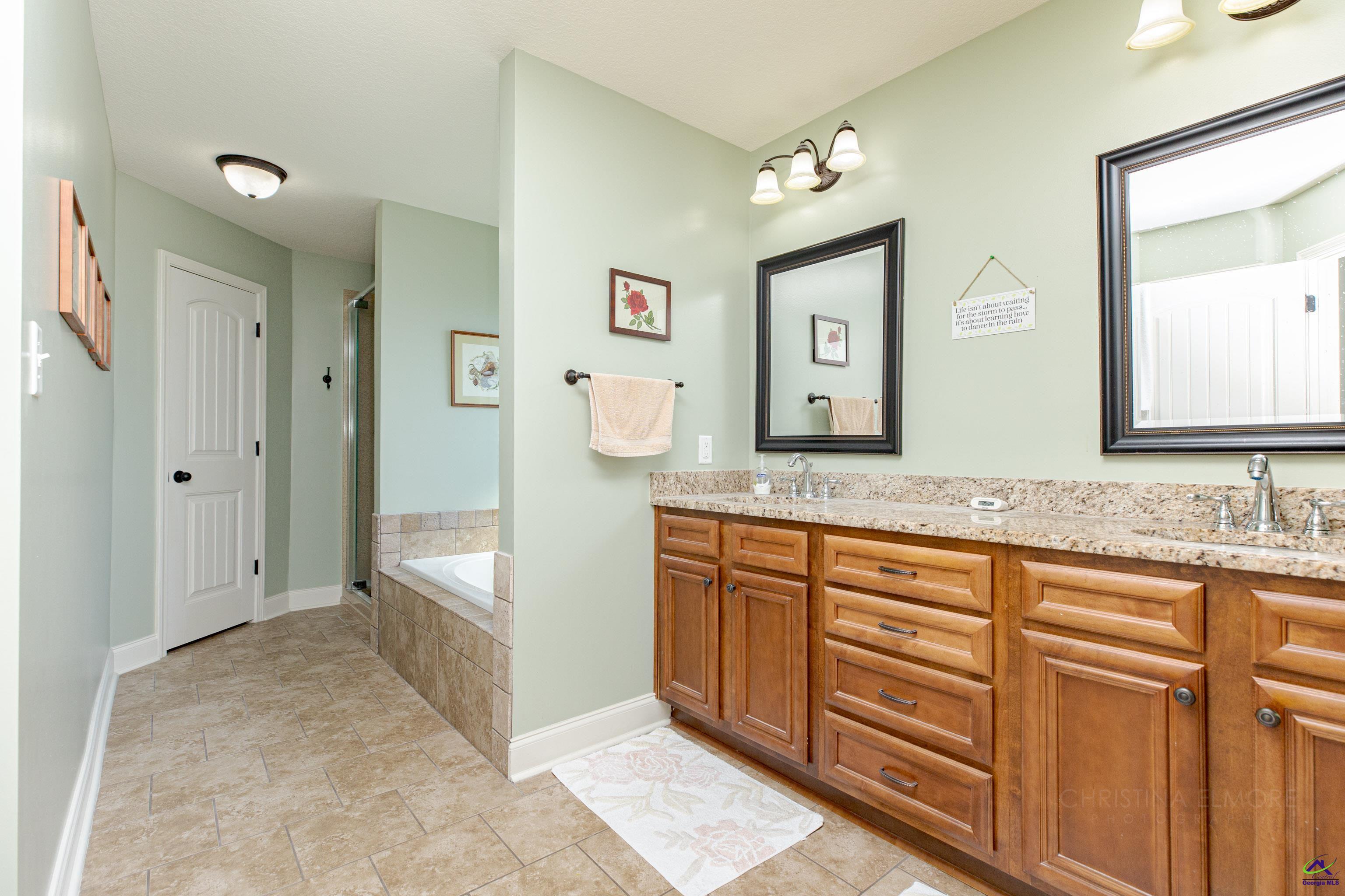 511 Amberley Court