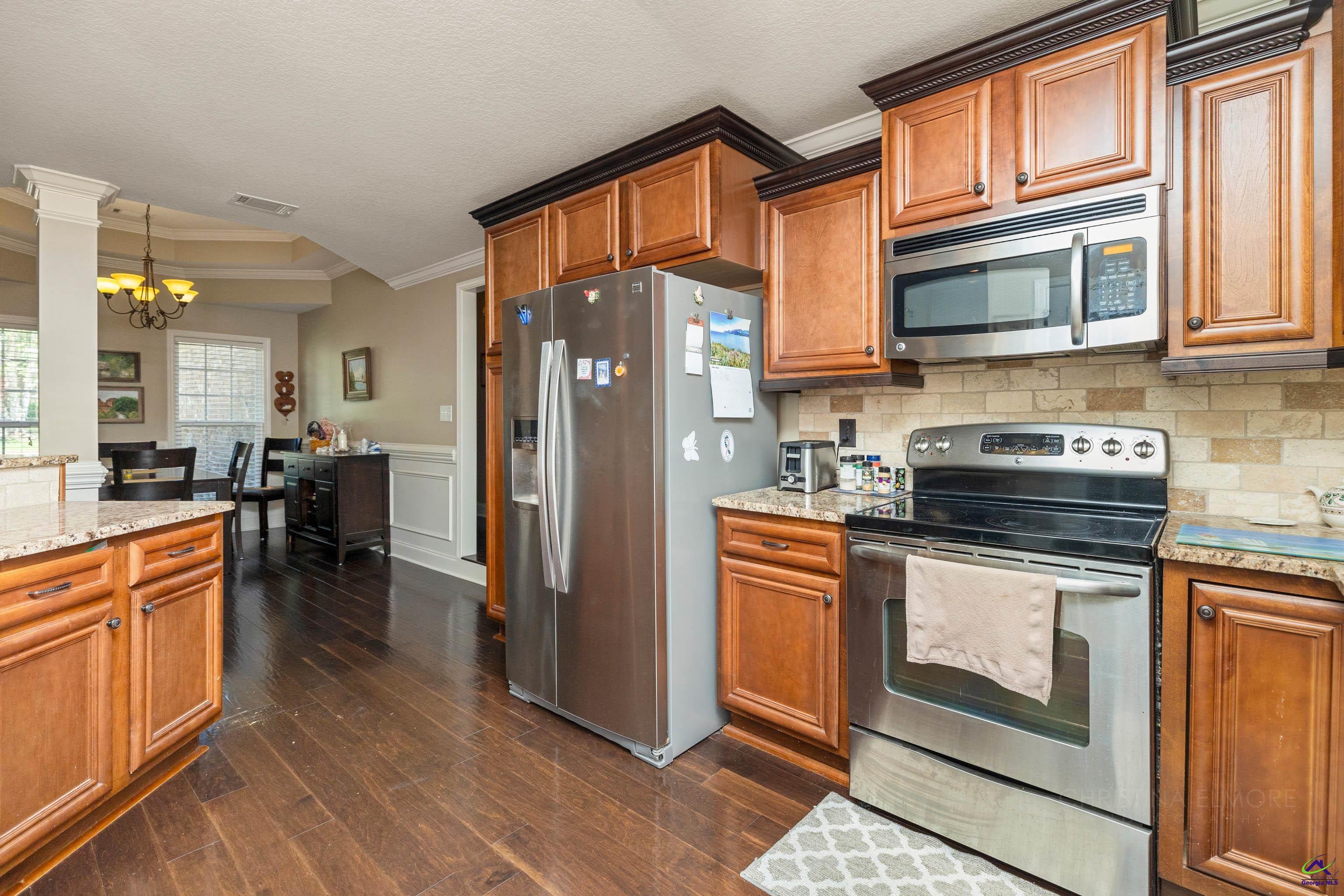 511 Amberley Court