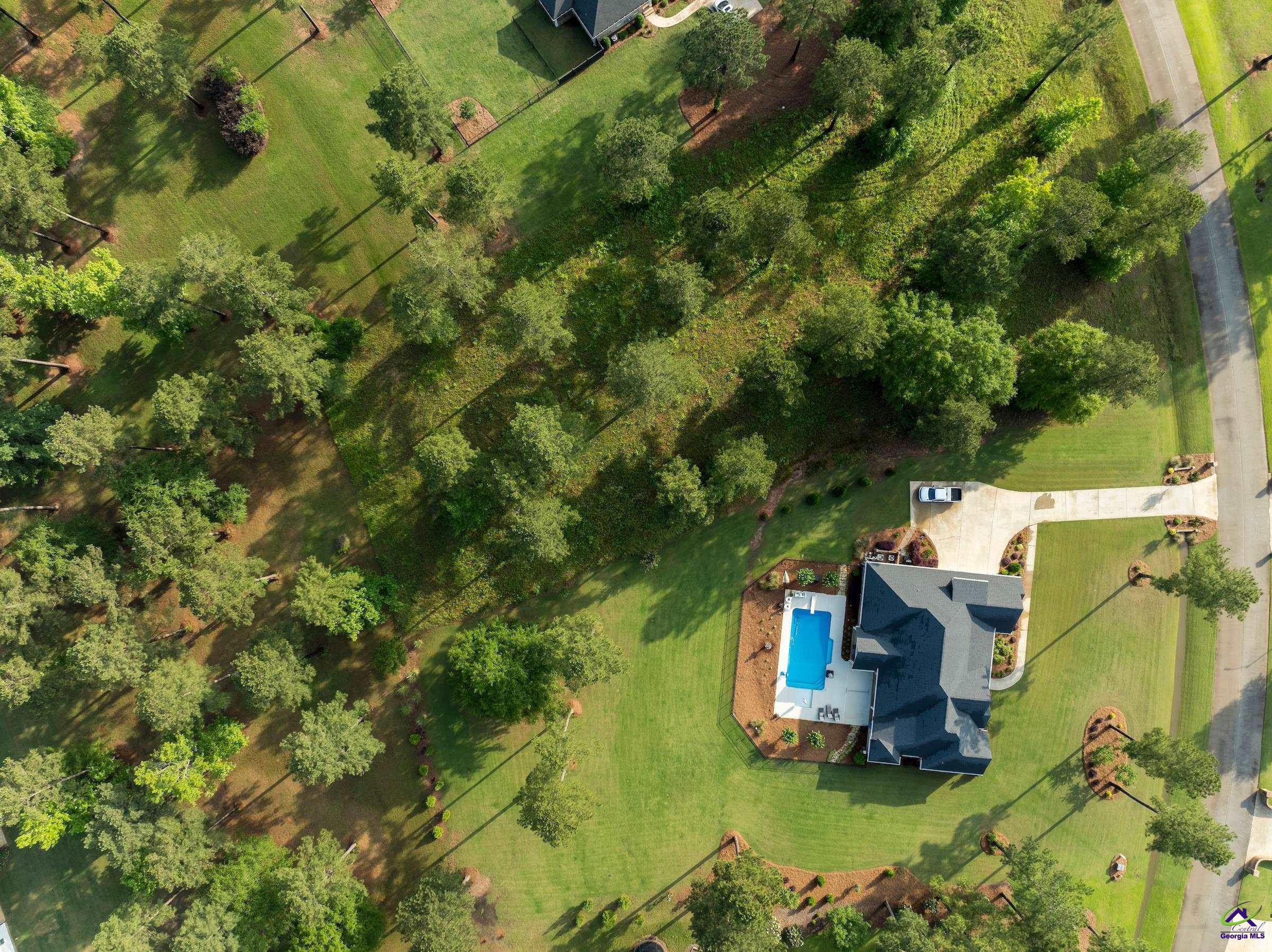 4031 Roundtop Circle