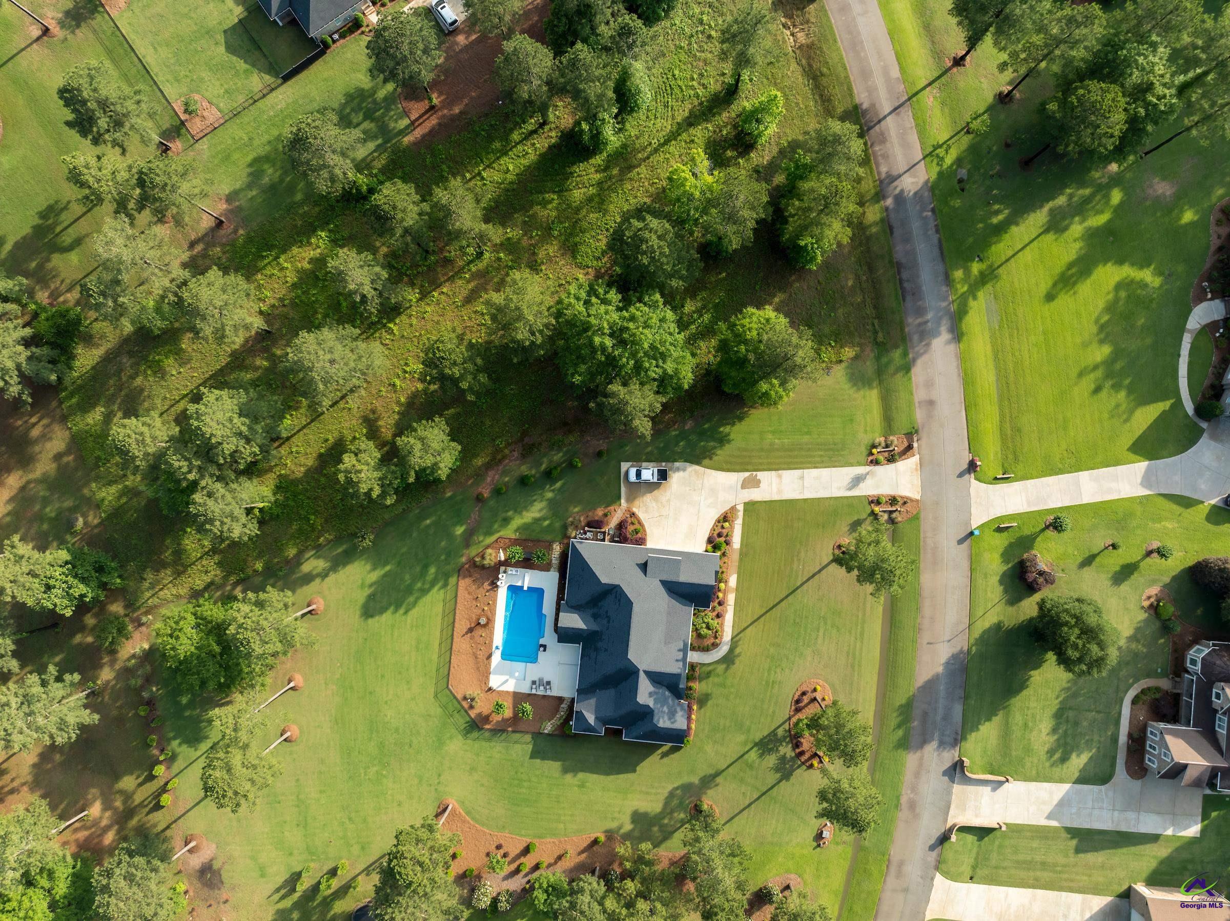 4031 Roundtop Circle