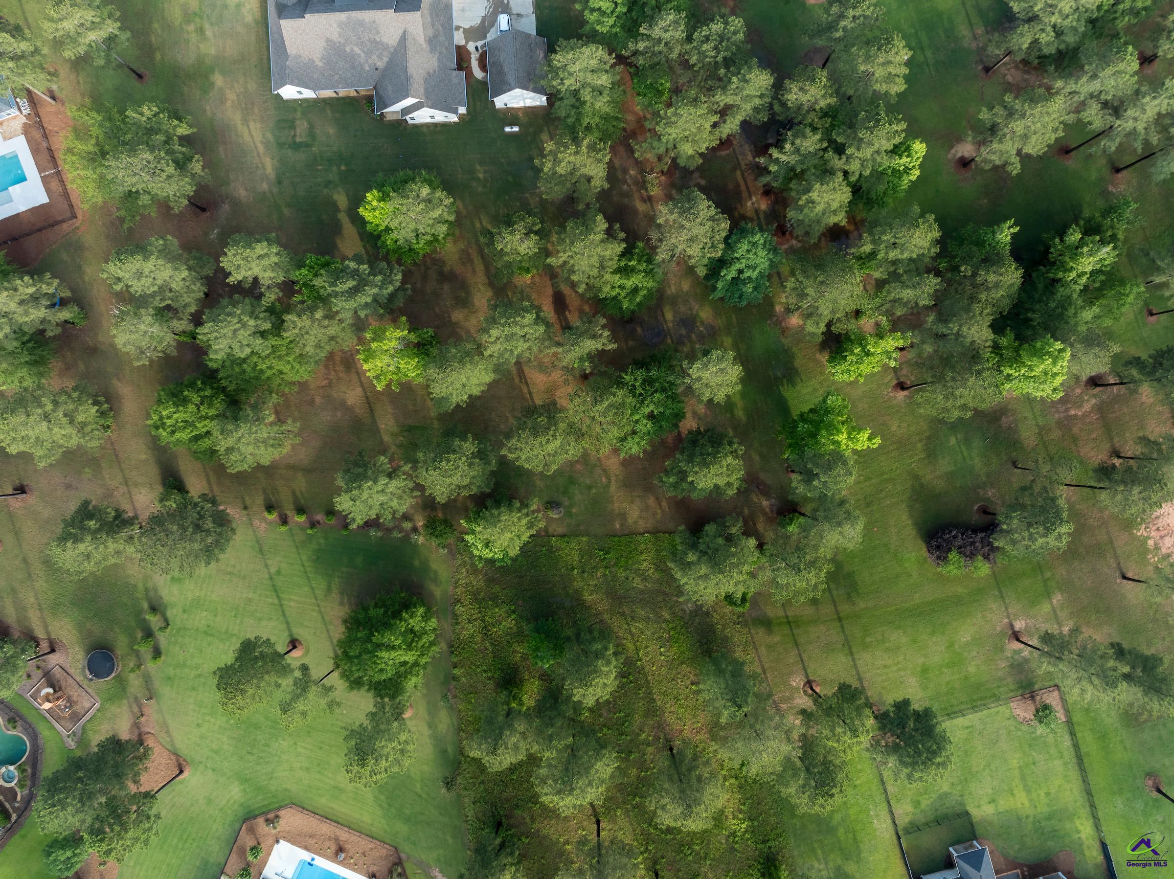 4031 Roundtop Circle