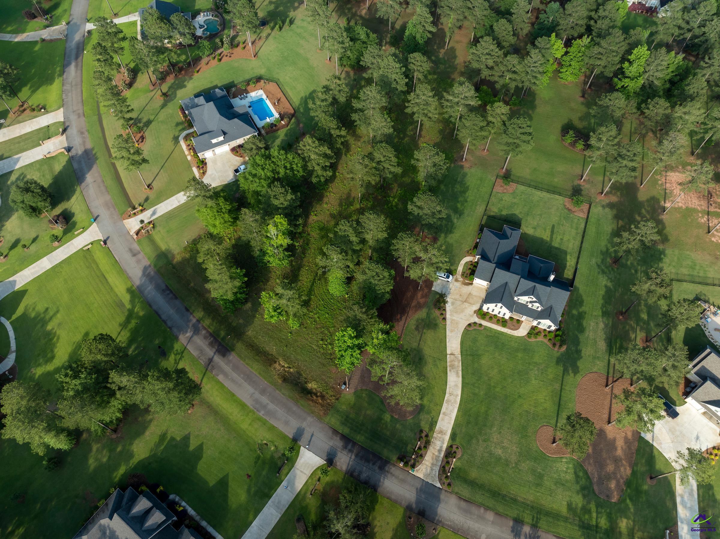 4031 Roundtop Circle