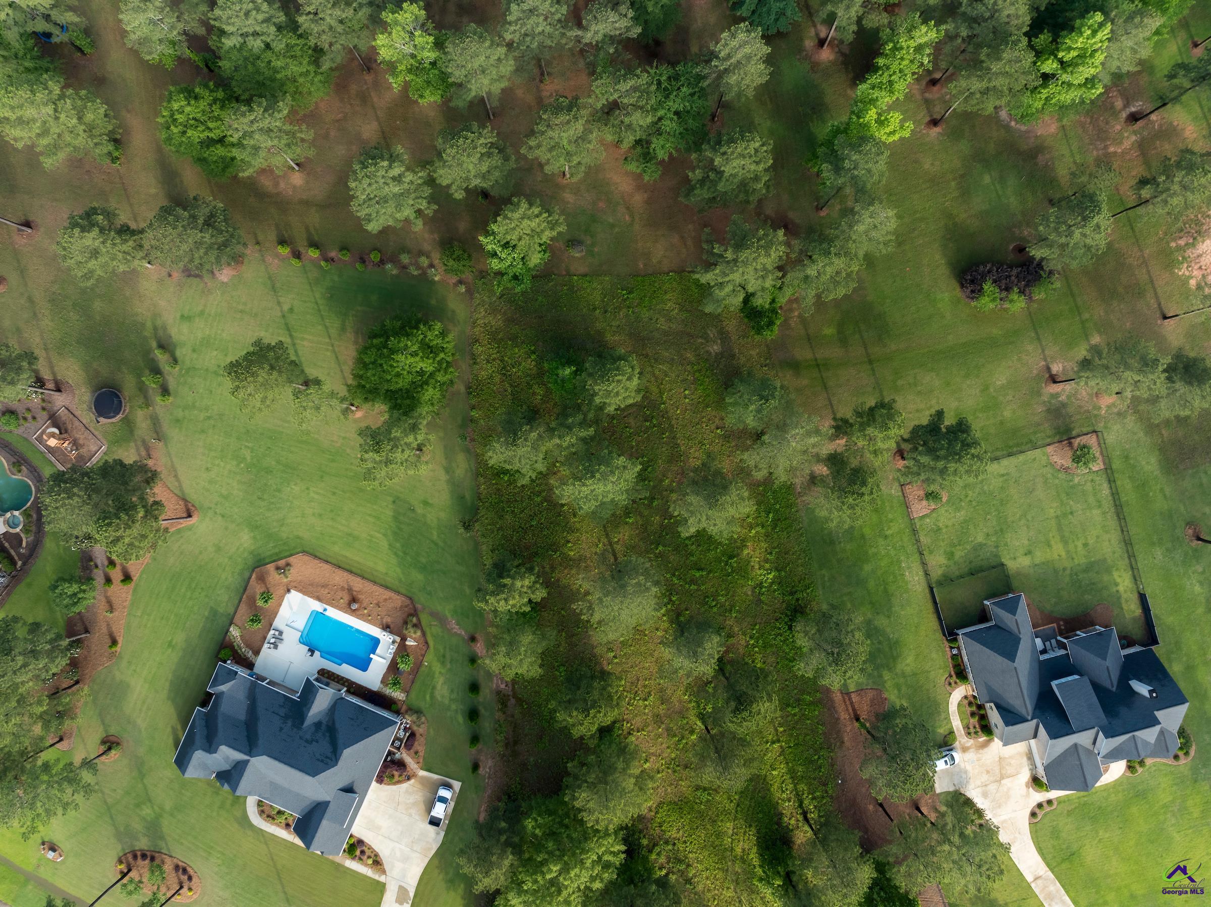 4031 Roundtop Circle