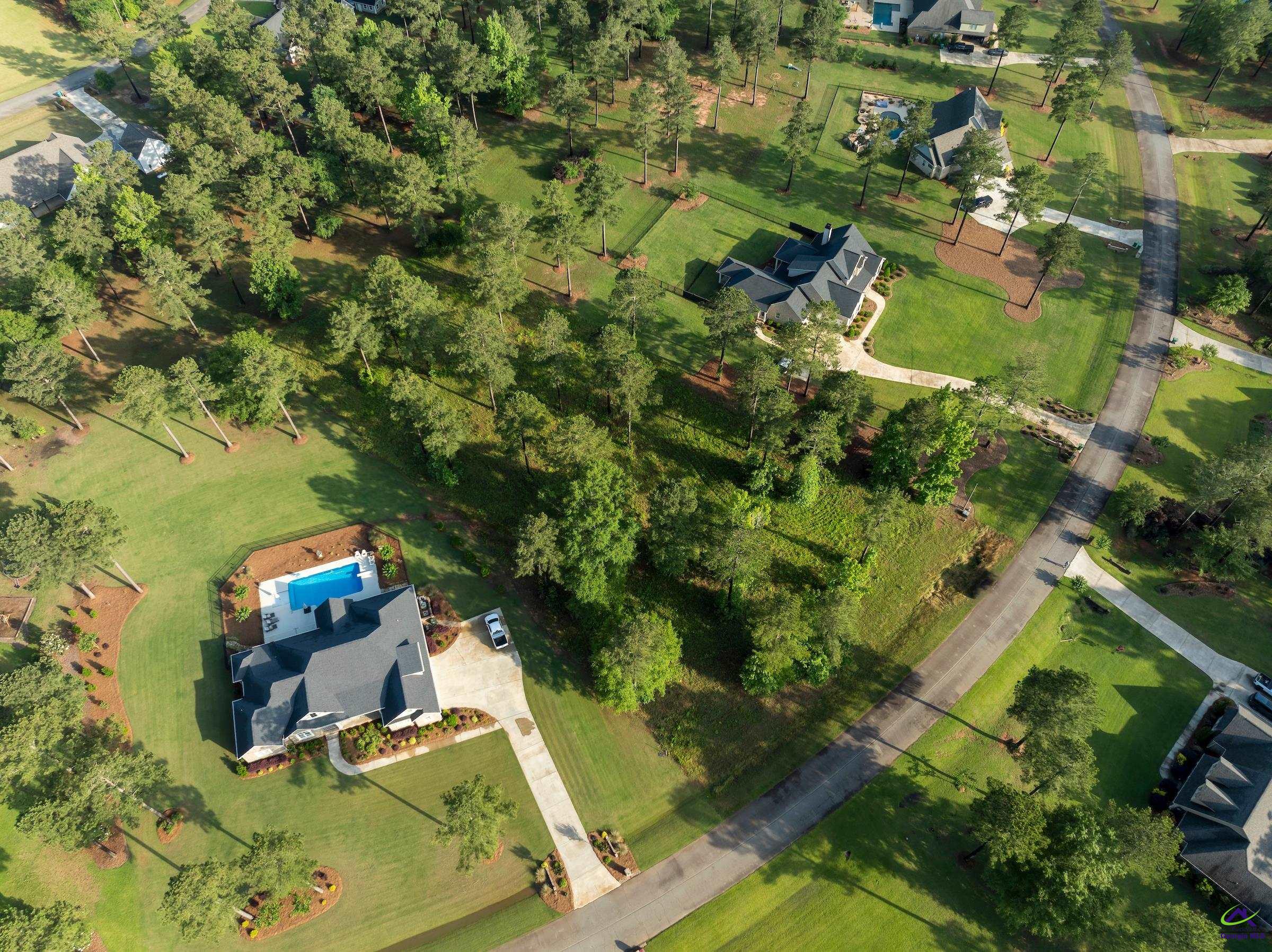 4031 Roundtop Circle