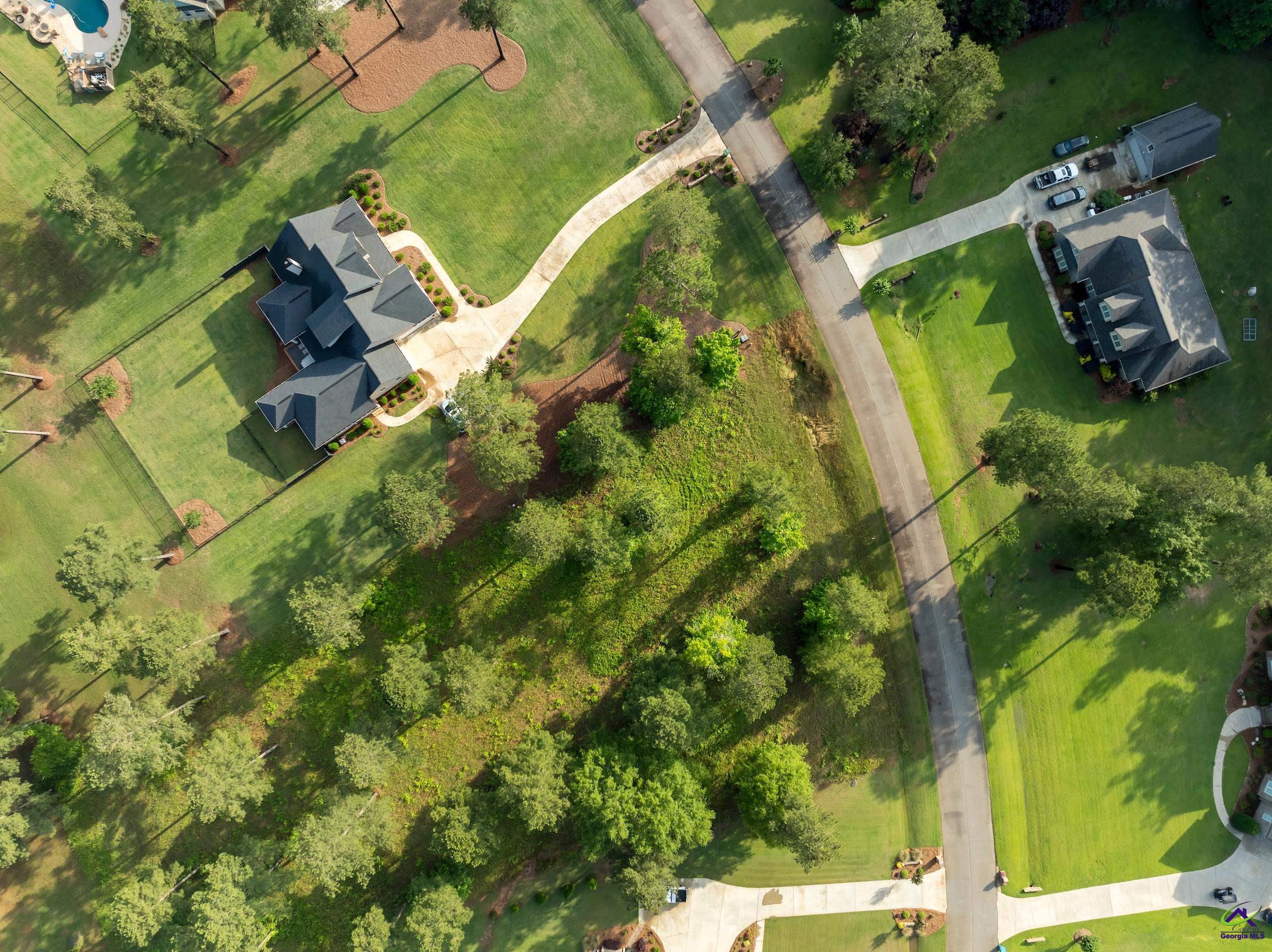 4031 Roundtop Circle