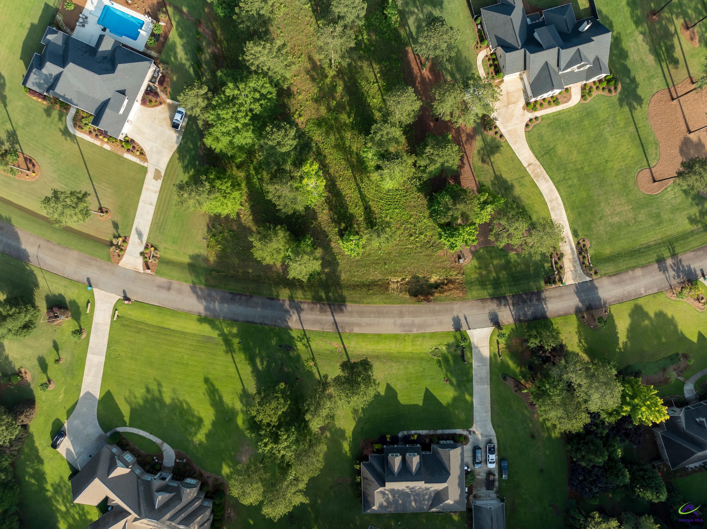 4031 Roundtop Circle