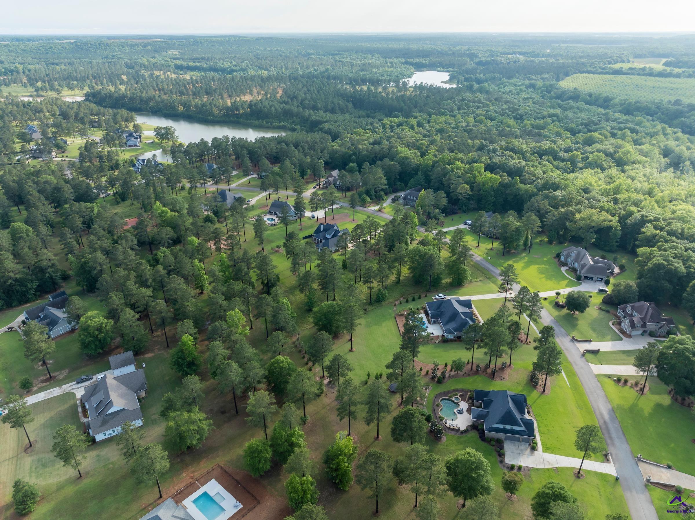 4031 Roundtop Circle