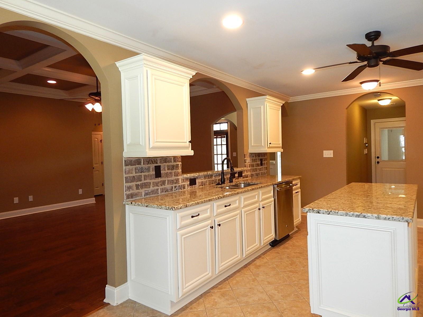 206 Tivoli Circle