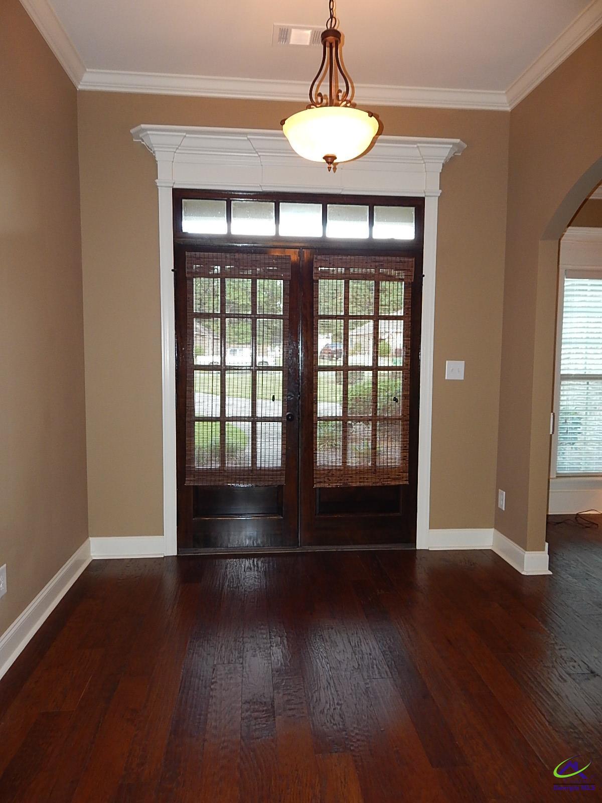 206 Tivoli Circle