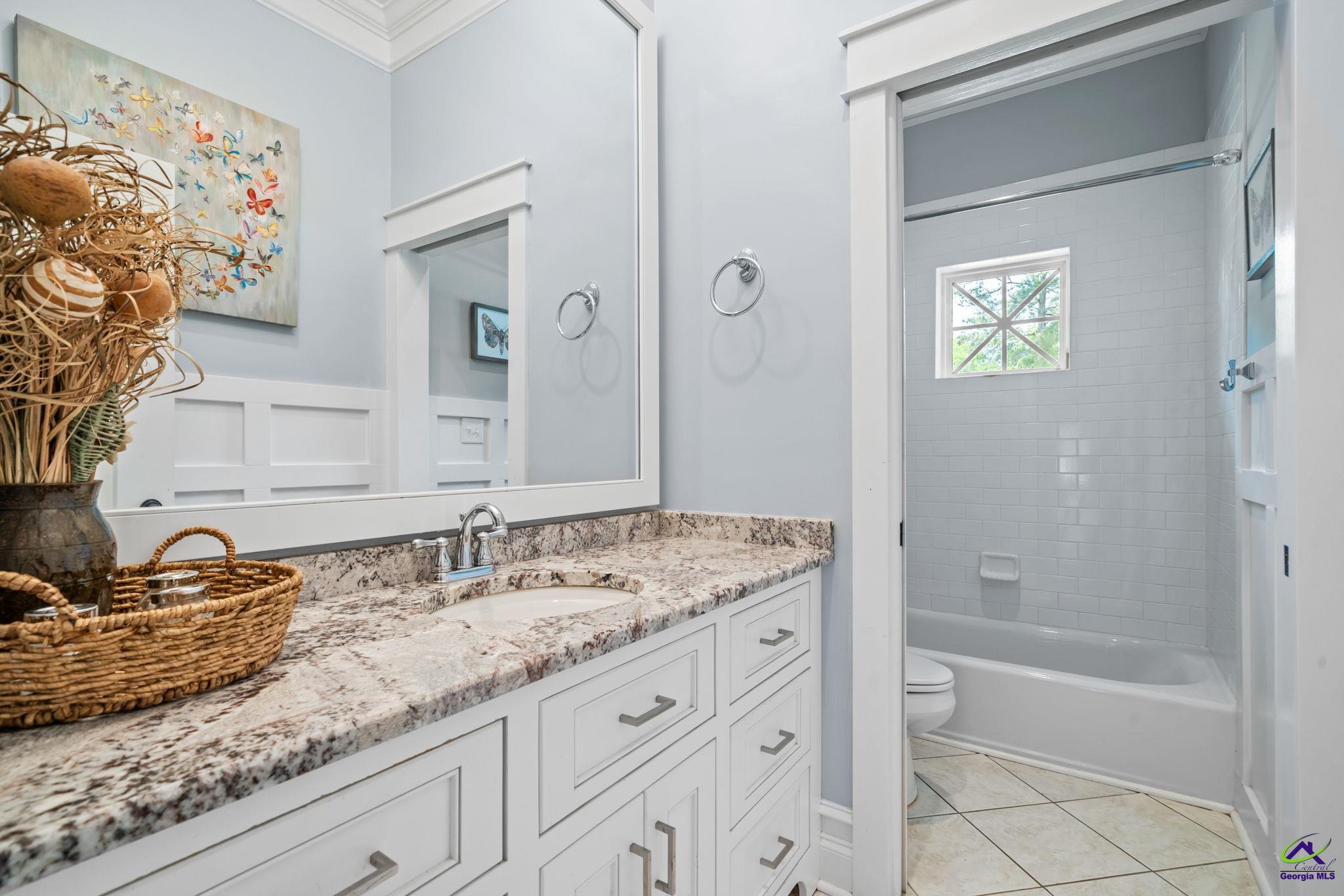 1015 Eagle Feather Trail