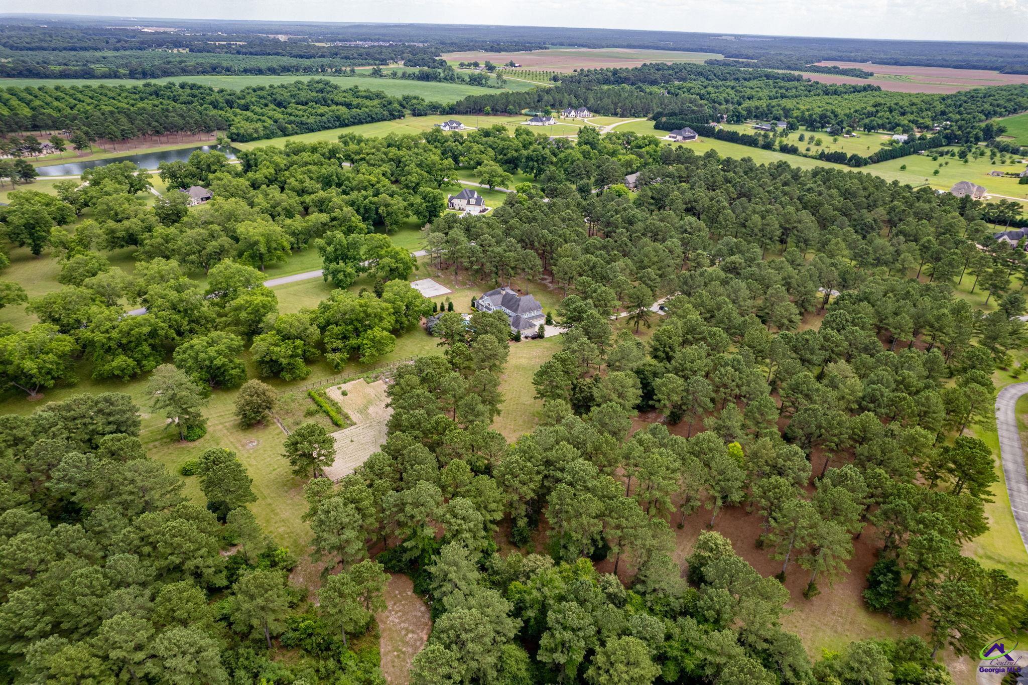 1015 Eagle Feather Trail