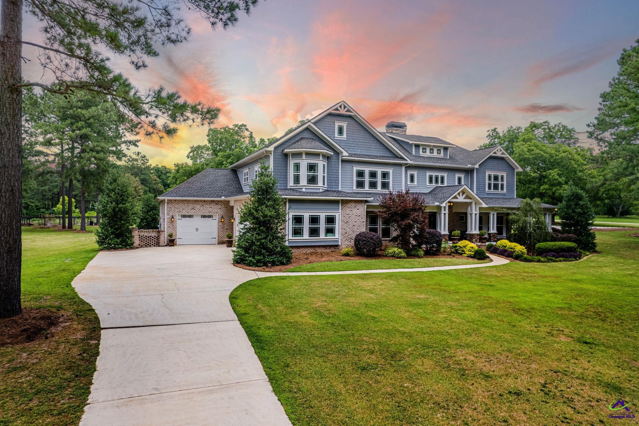 1015 Eagle Feather Trail