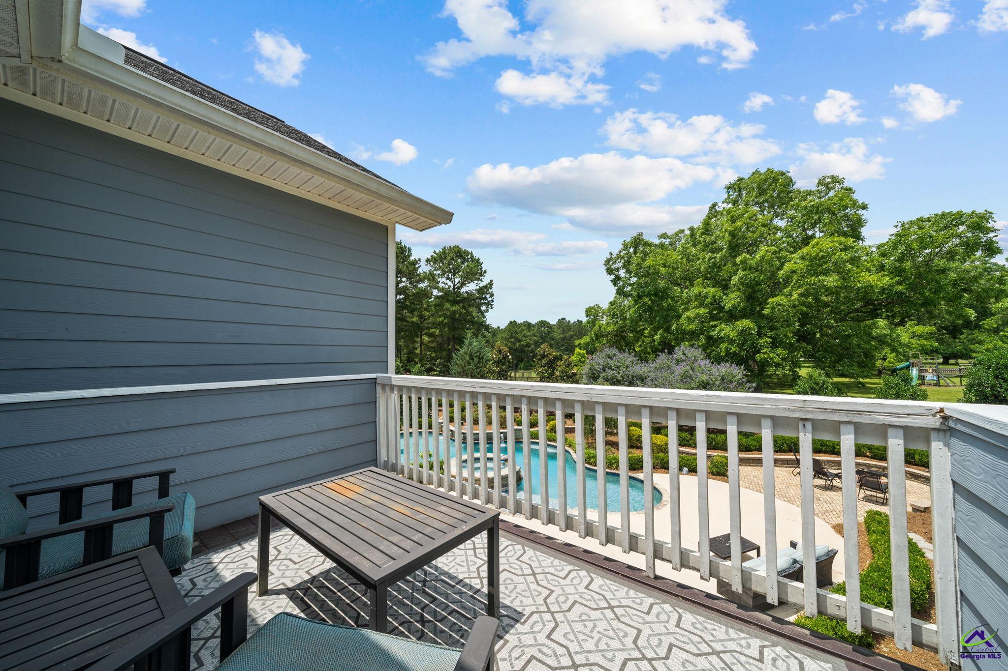 1015 Eagle Feather Trail