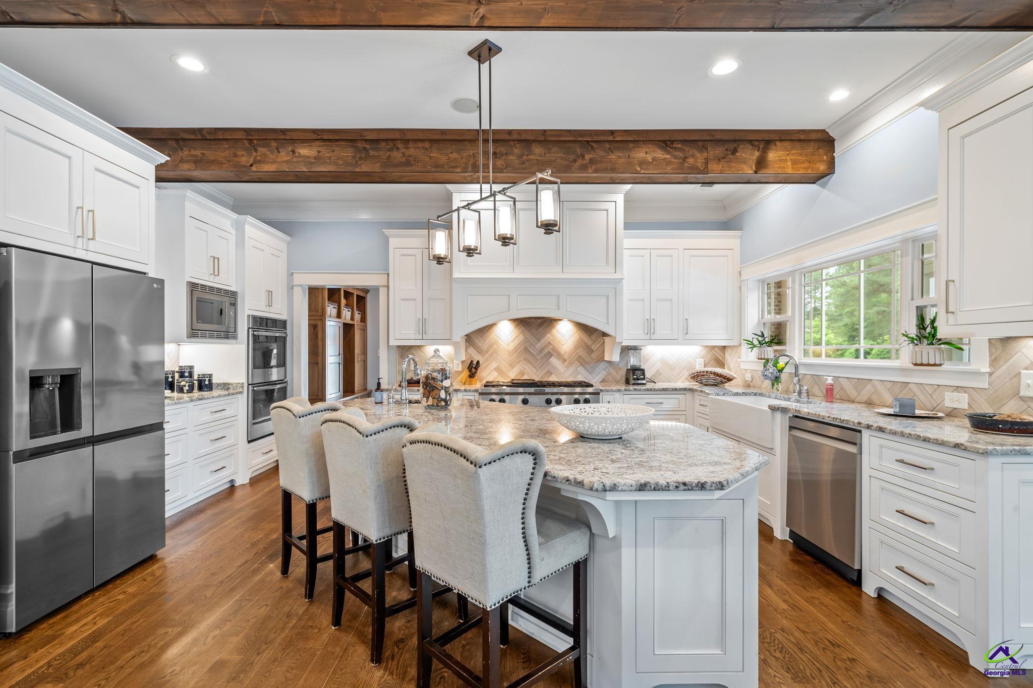 1015 Eagle Feather Trail